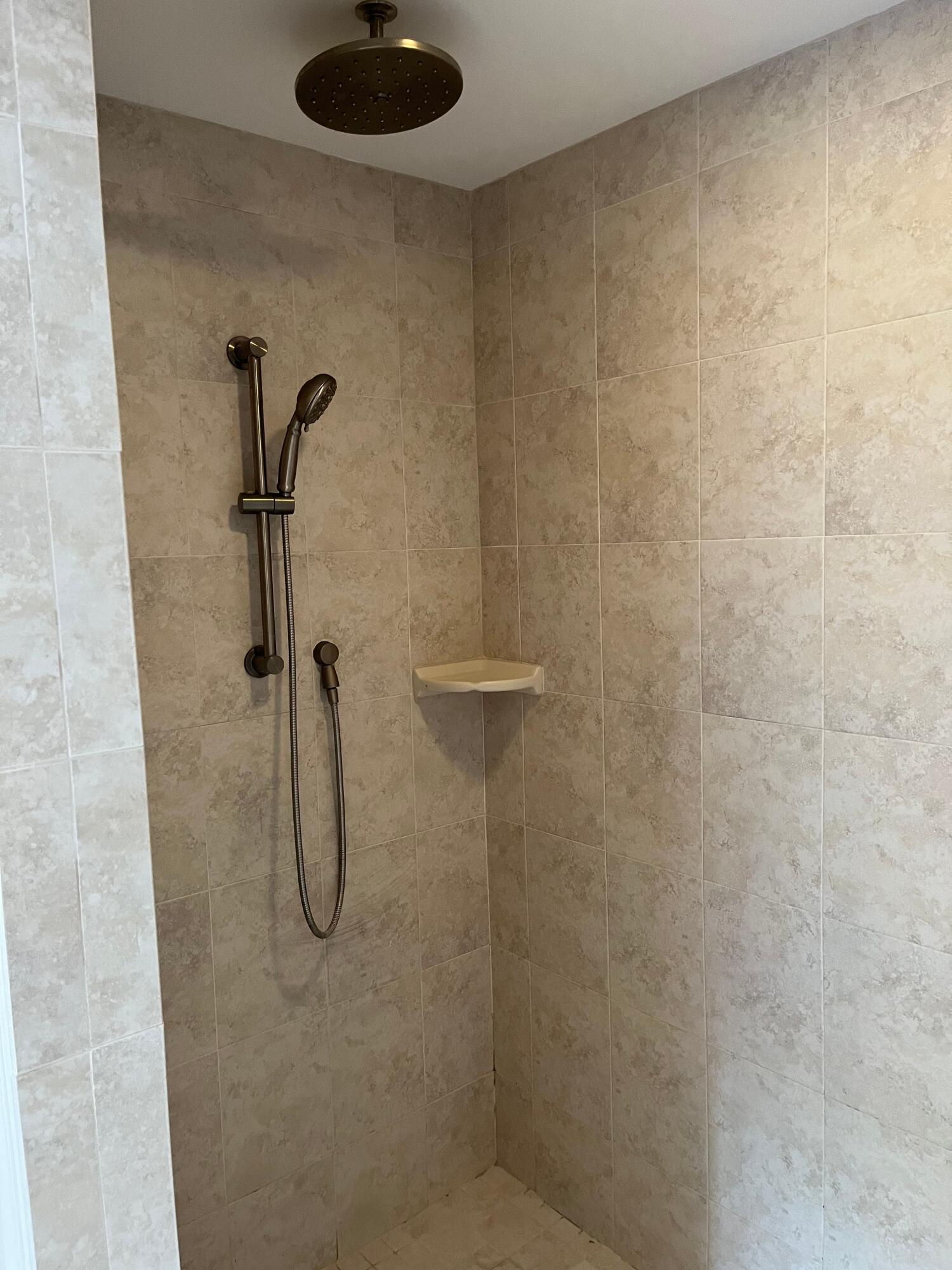 5020 4th Place Property Photo 16