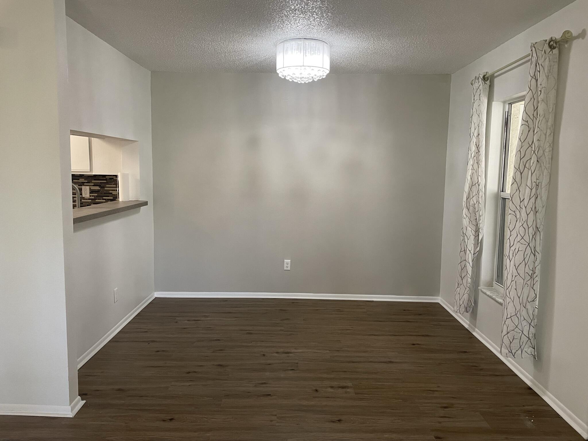 2203 Northlake Drive 2203 Property Photo 12