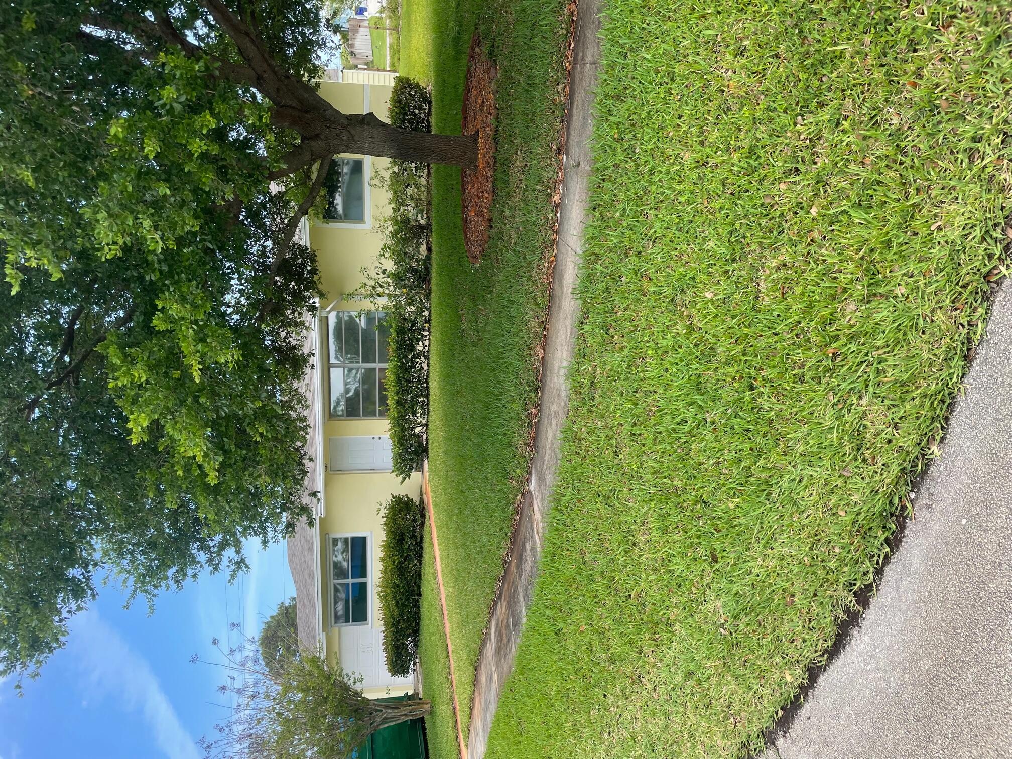 18905 Se Southgate Drive Property Photo 1