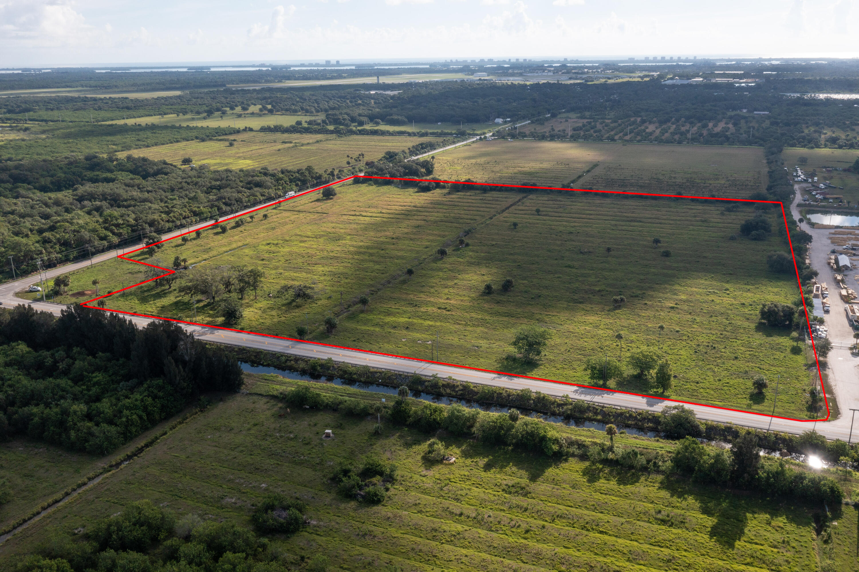2600 Kings Highway Property Photo 11