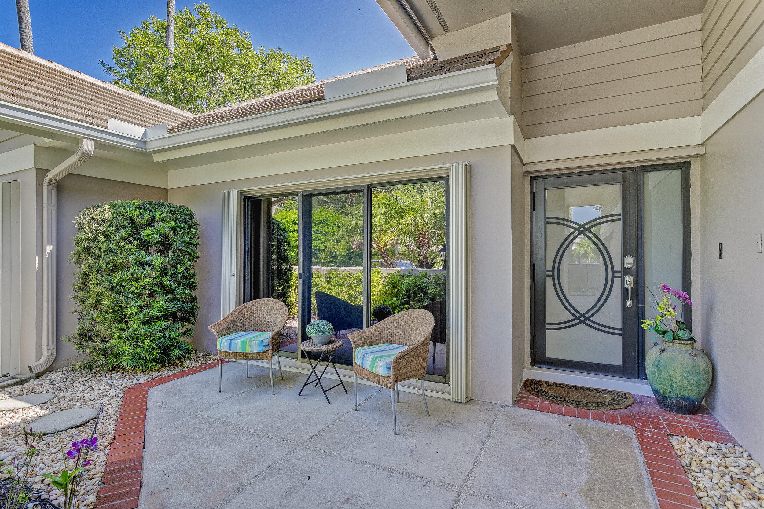 156 Coventry Place Property Photo 5