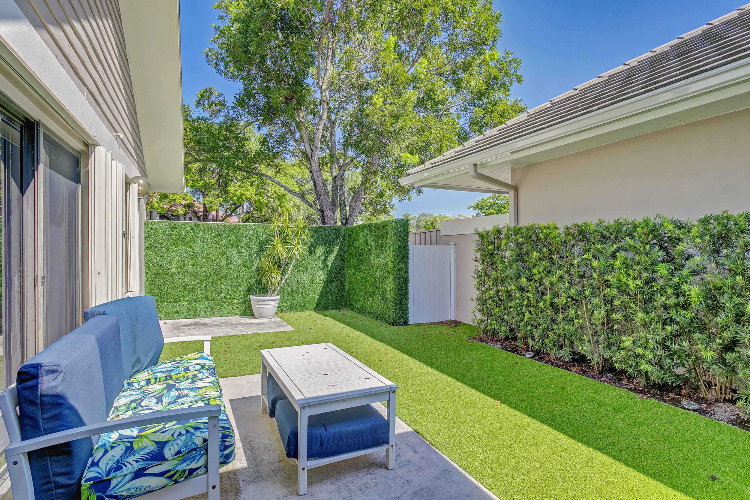 156 Coventry Place Property Photo 43