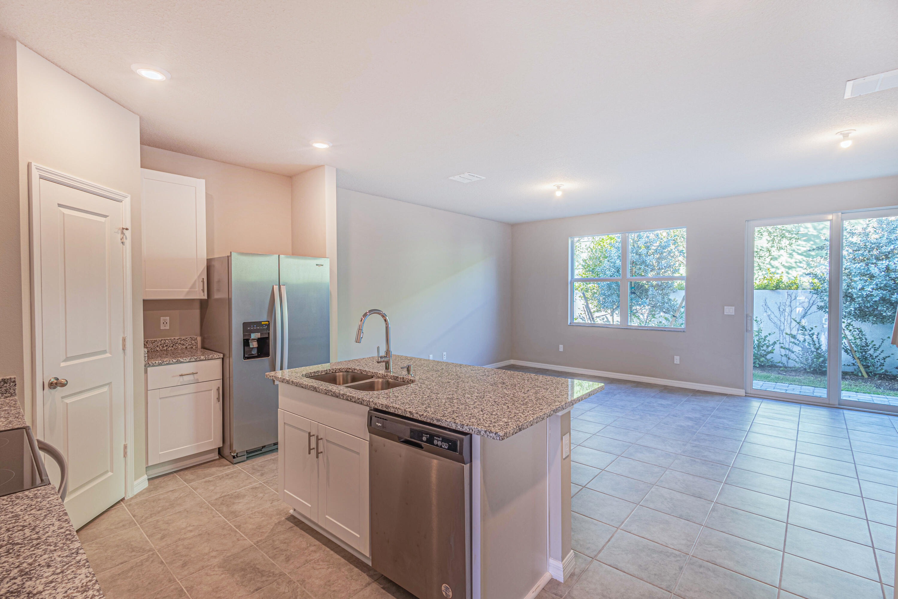 3569 San Bernardino Way Property Photo 7
