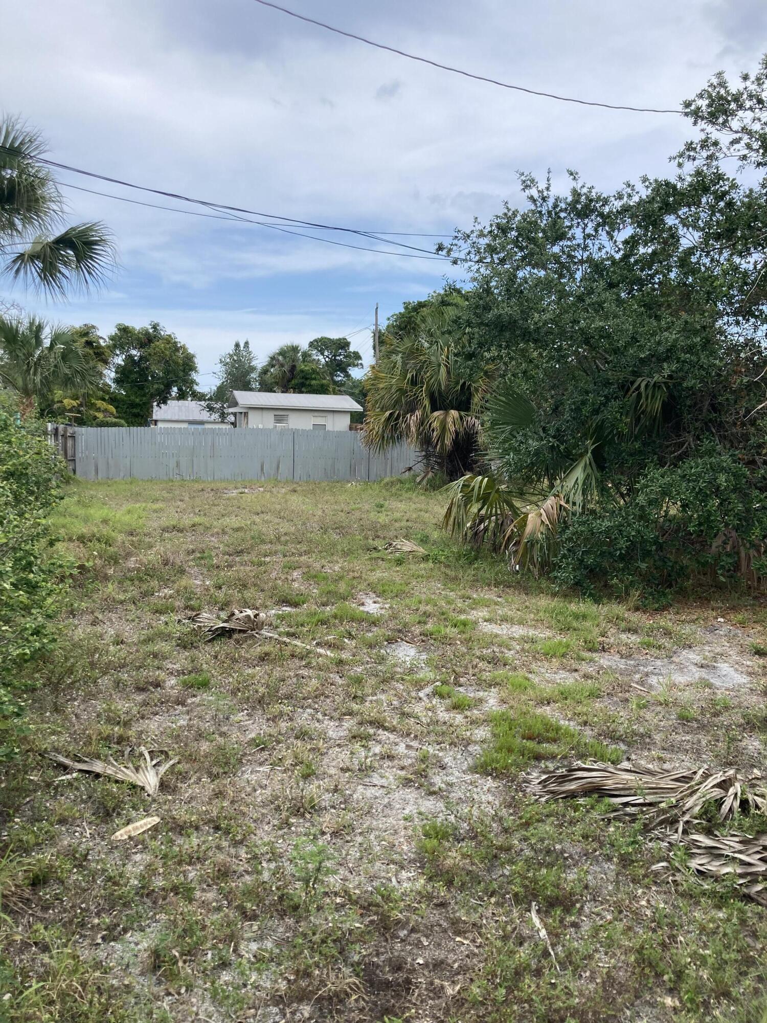 4669 Se May Avenue Property Photo 1