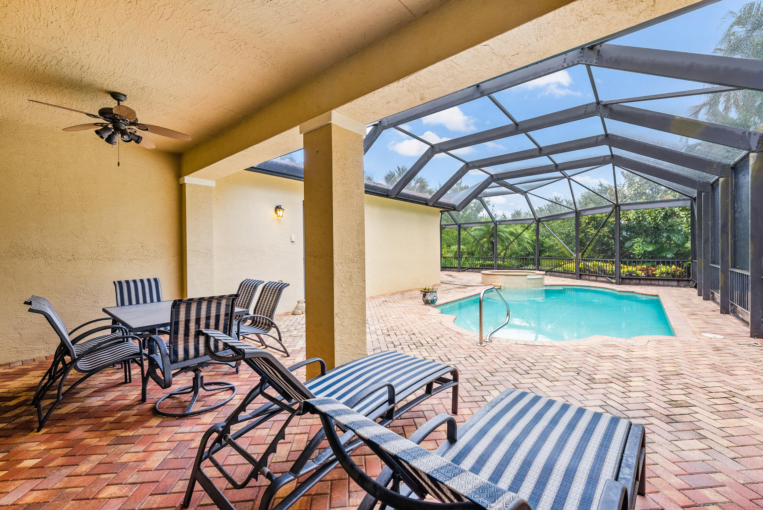 6786 Fox Hollow Drive Property Photo 40