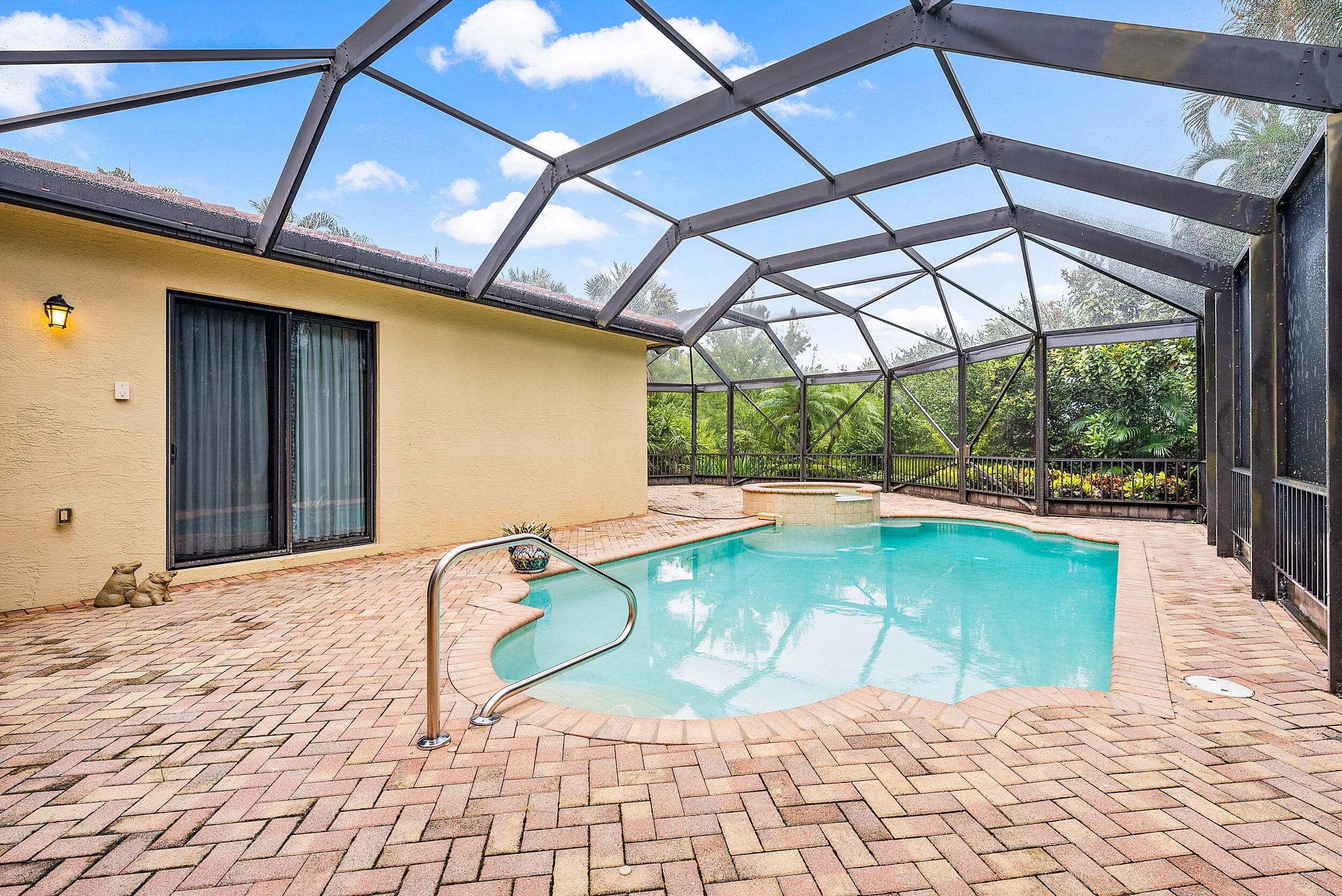 6786 Fox Hollow Drive Property Photo 41