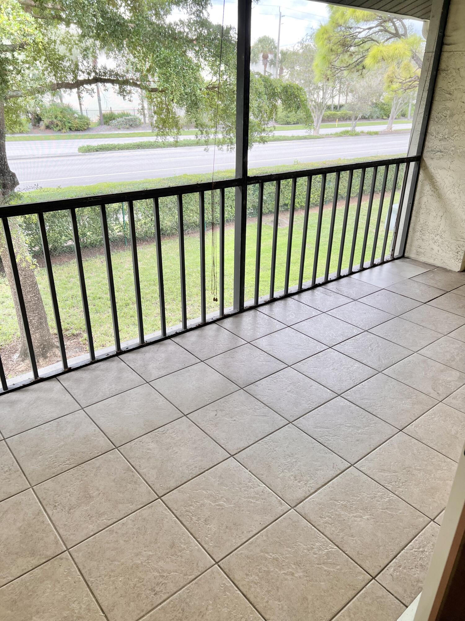 6392 Chasewood Dr G Property Photo 5