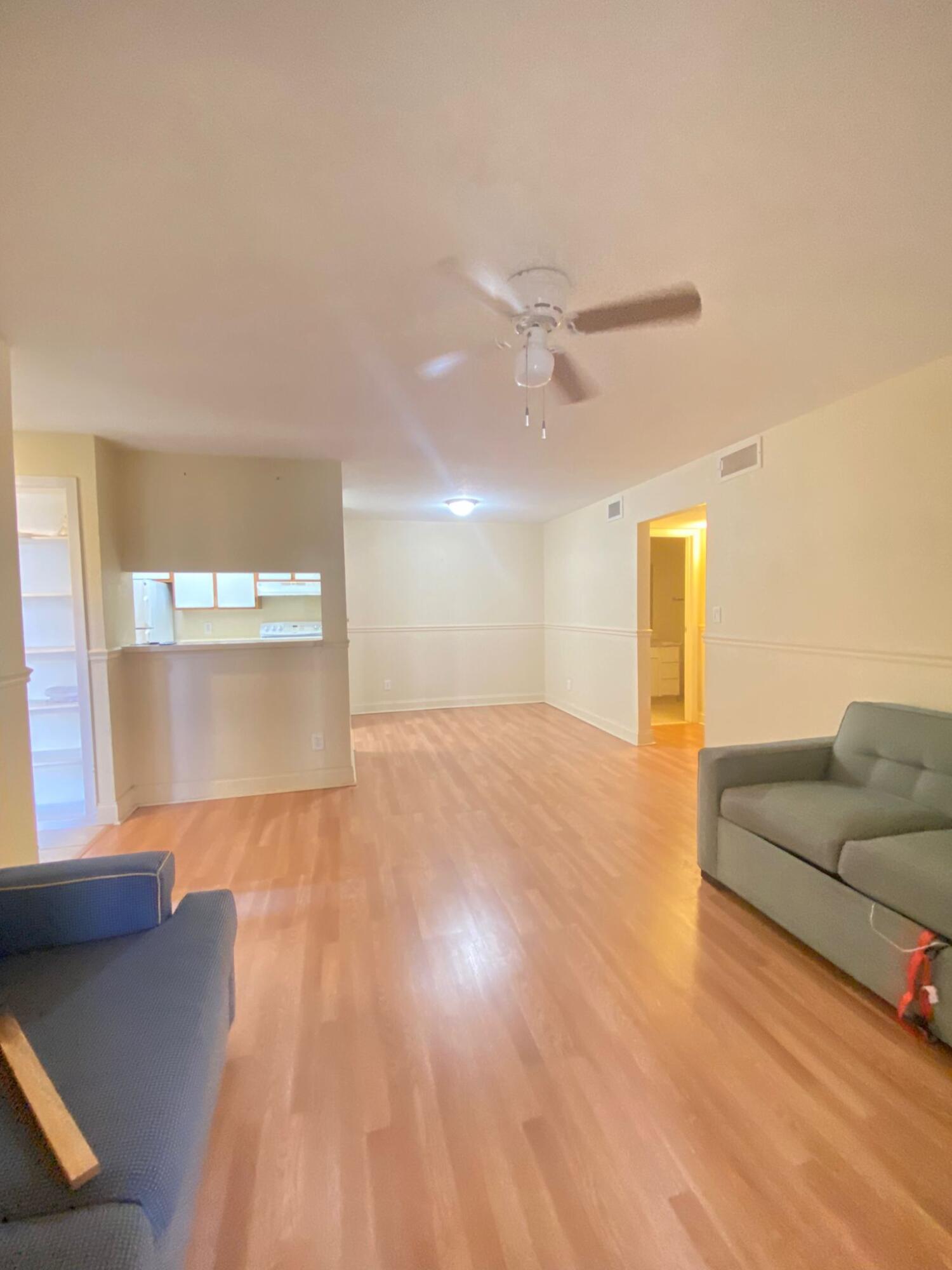 949 Riverside Drive 423 Property Photo 2