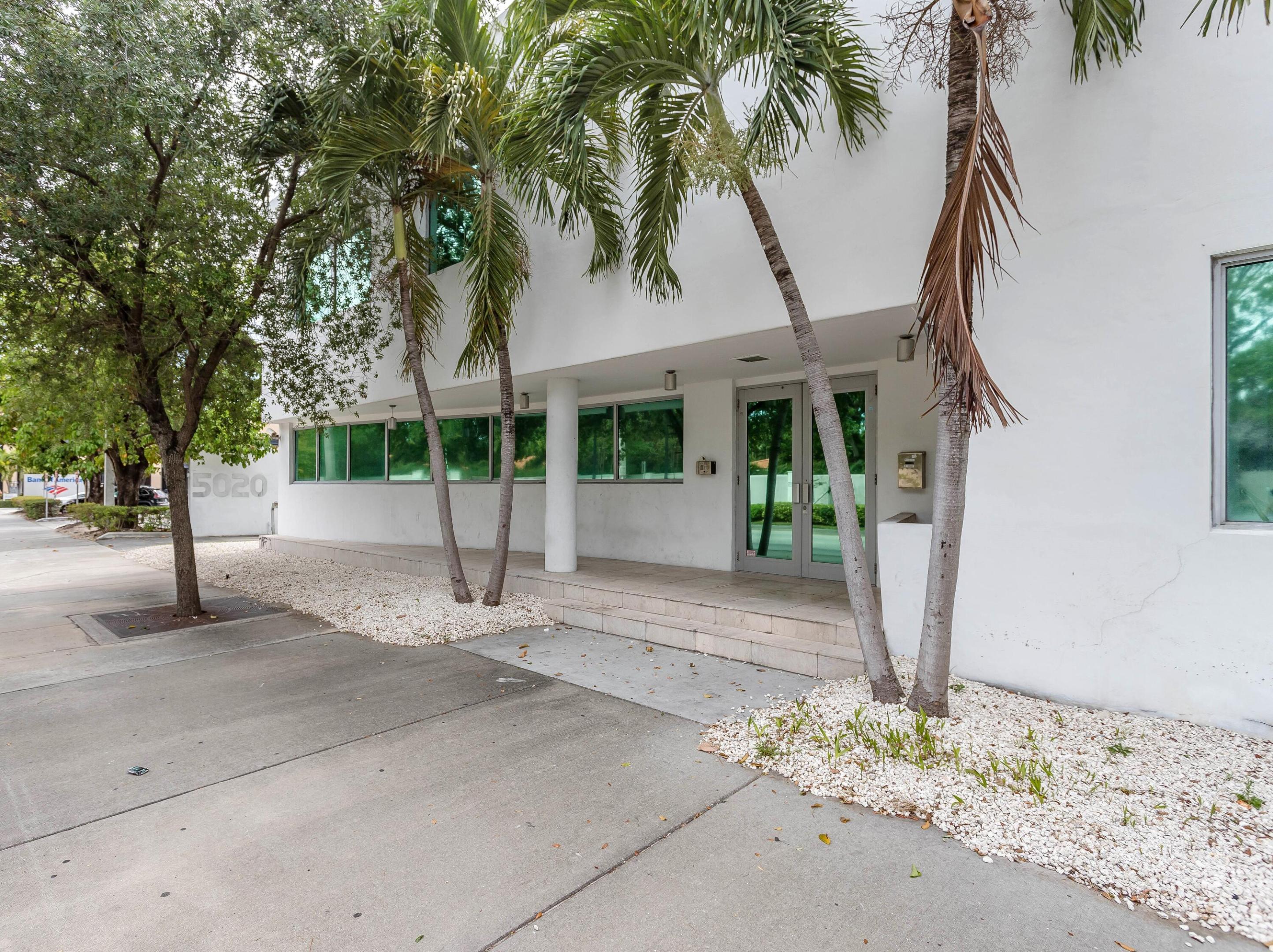 5020 Biscayne Boulevard Property Photo 1