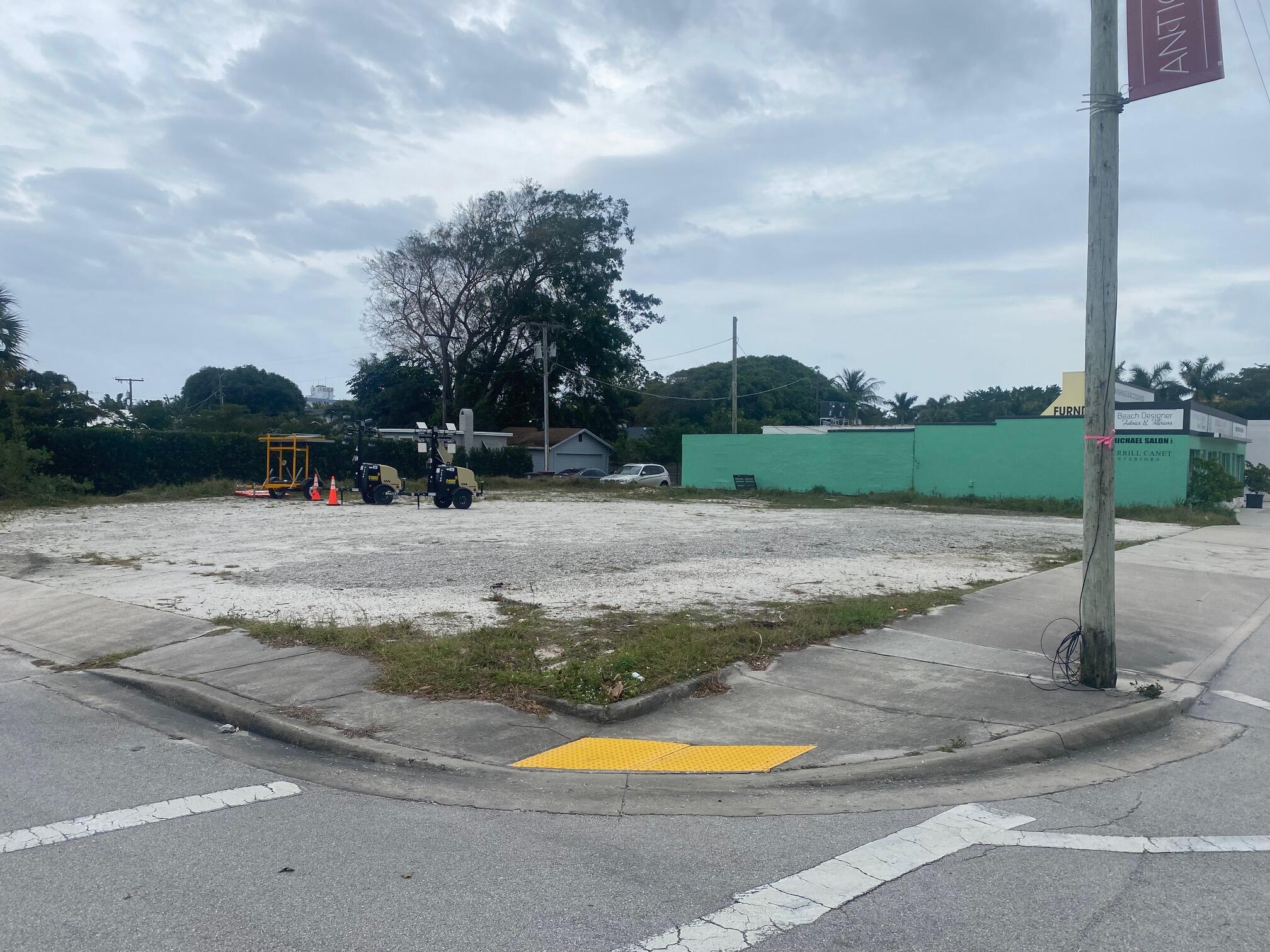 3500 S Dixie Highway Property Photo 3