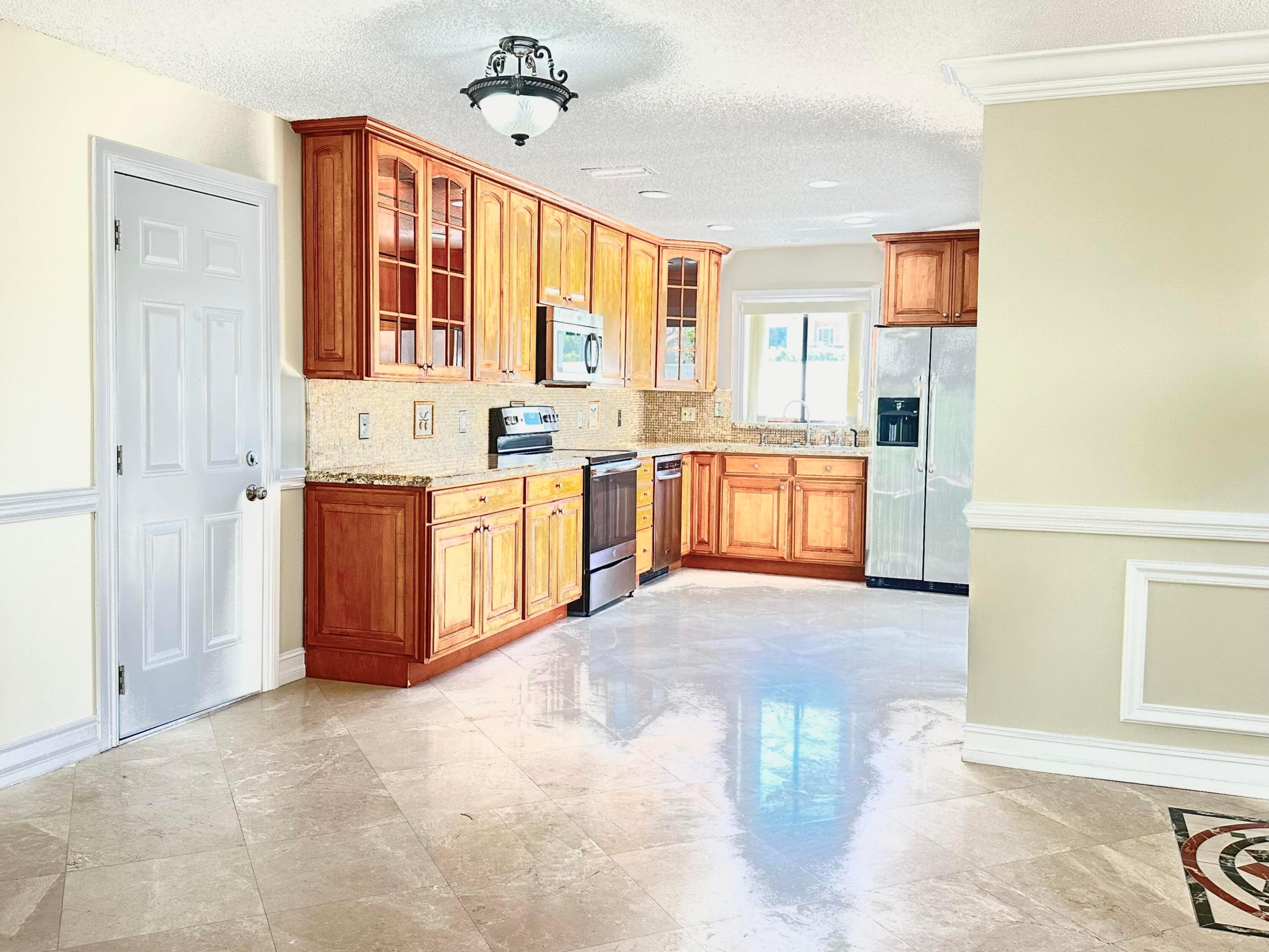 3021 Florida Boulevard Property Photo 9