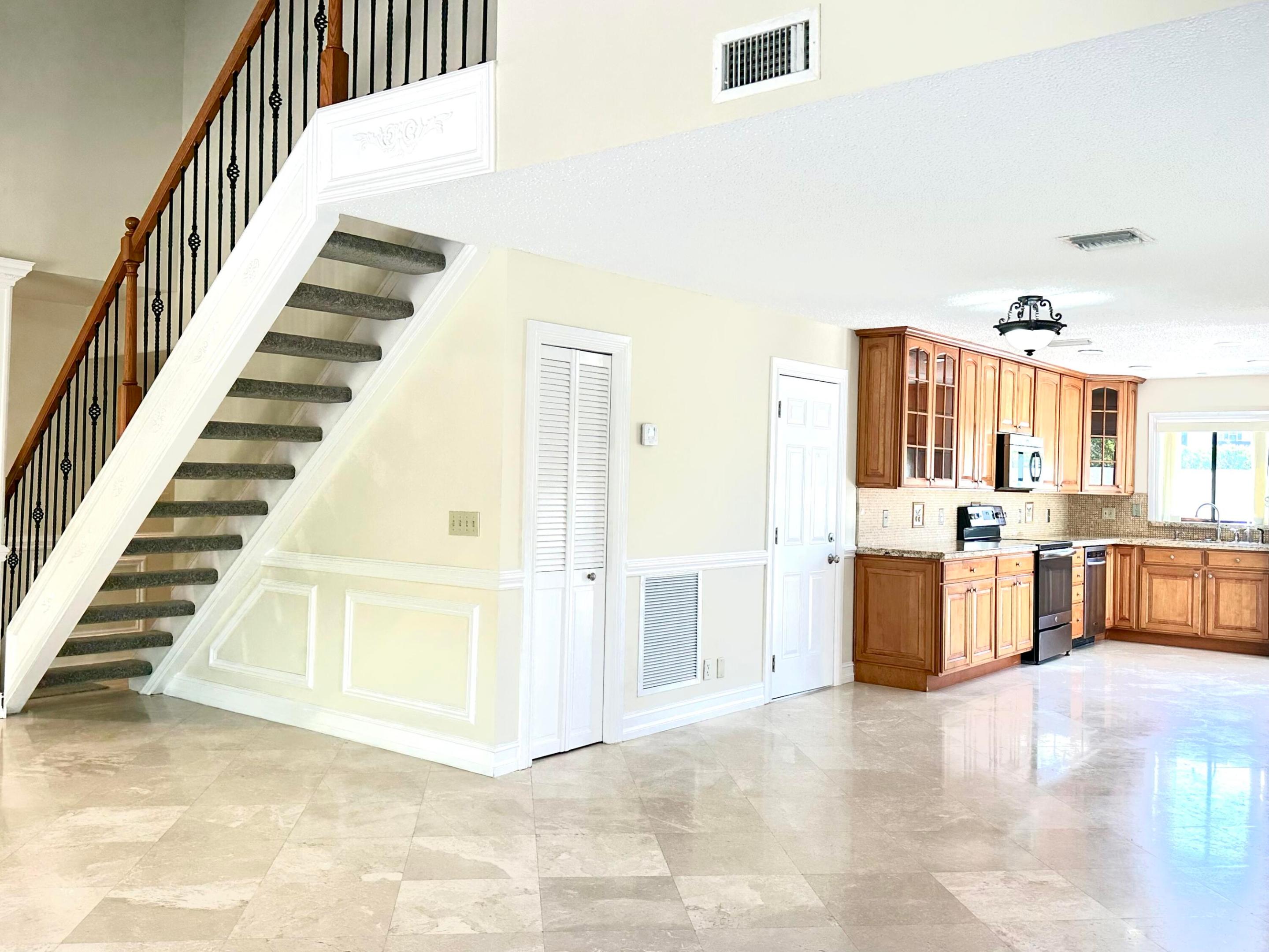 3021 Florida Boulevard Property Photo 10