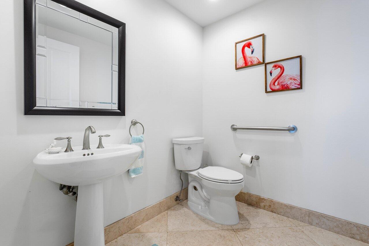 3800 N Ocean Drive 1651 Property Photo 21