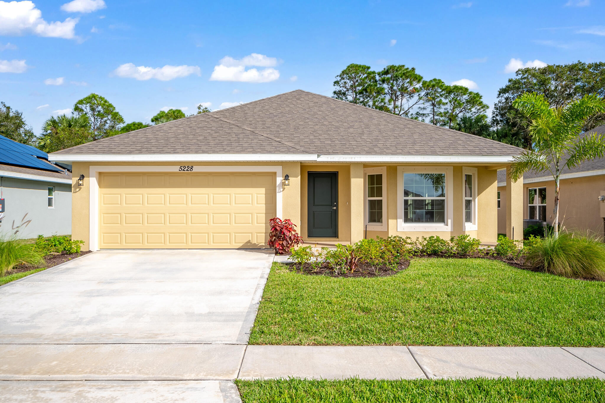 5228 Vespera Street Property Photo 1