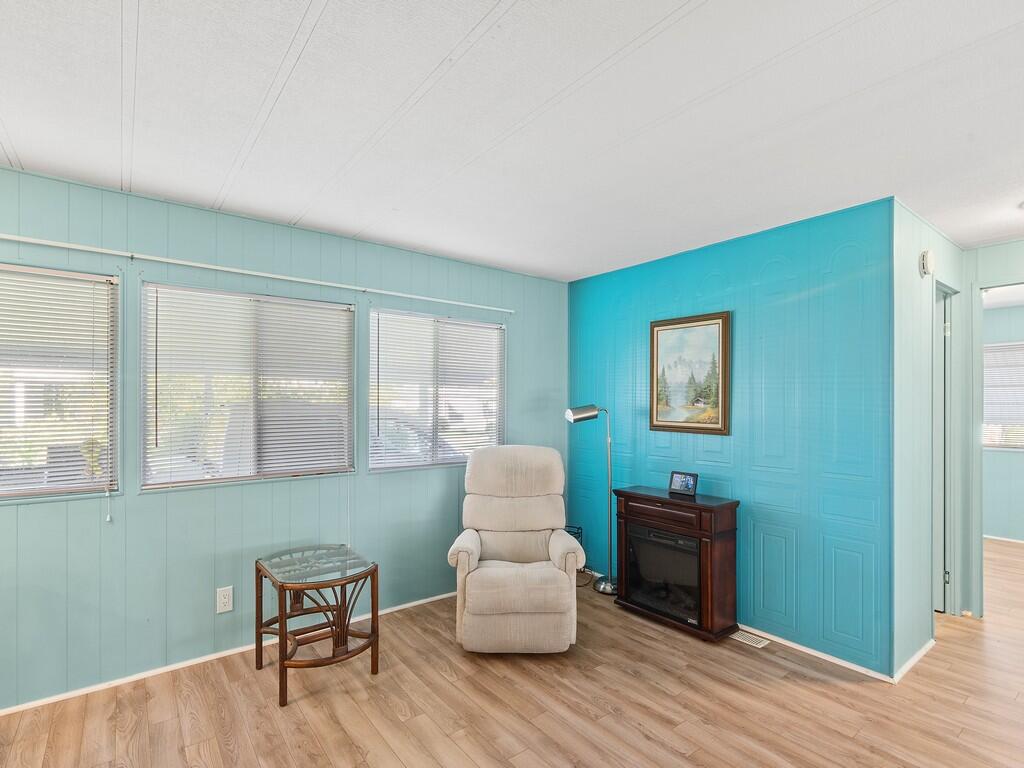 102 N Warner Drive Property Photo 18