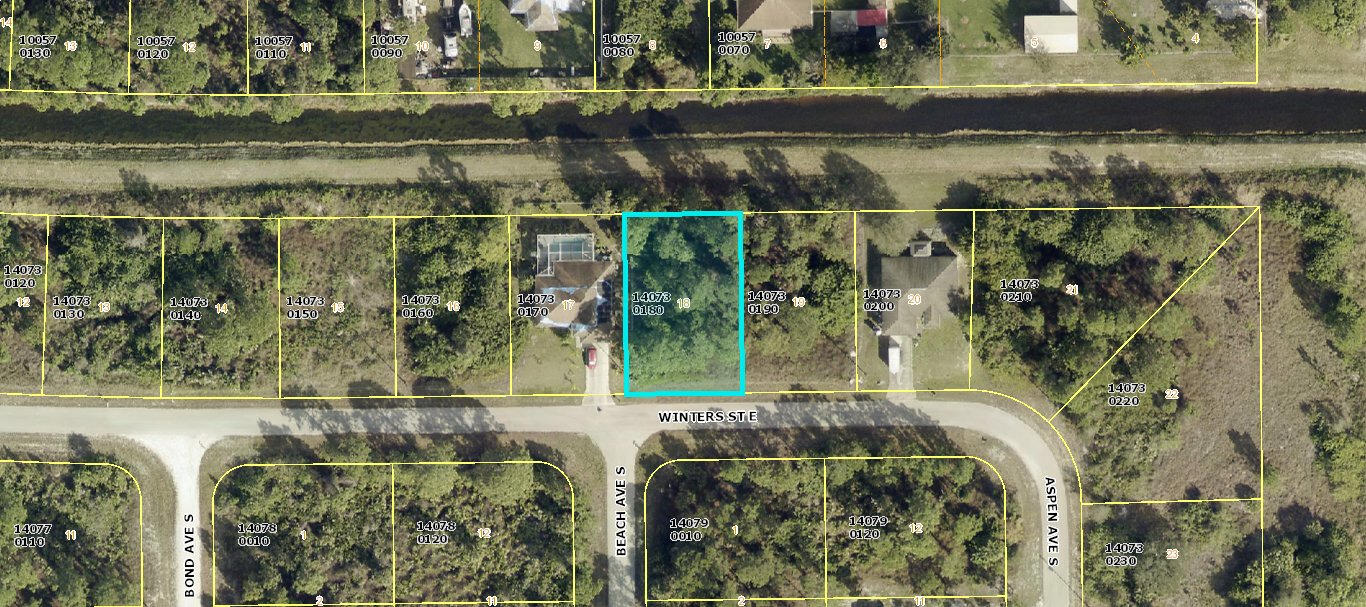 1047 Winters Street E Property Photo 1