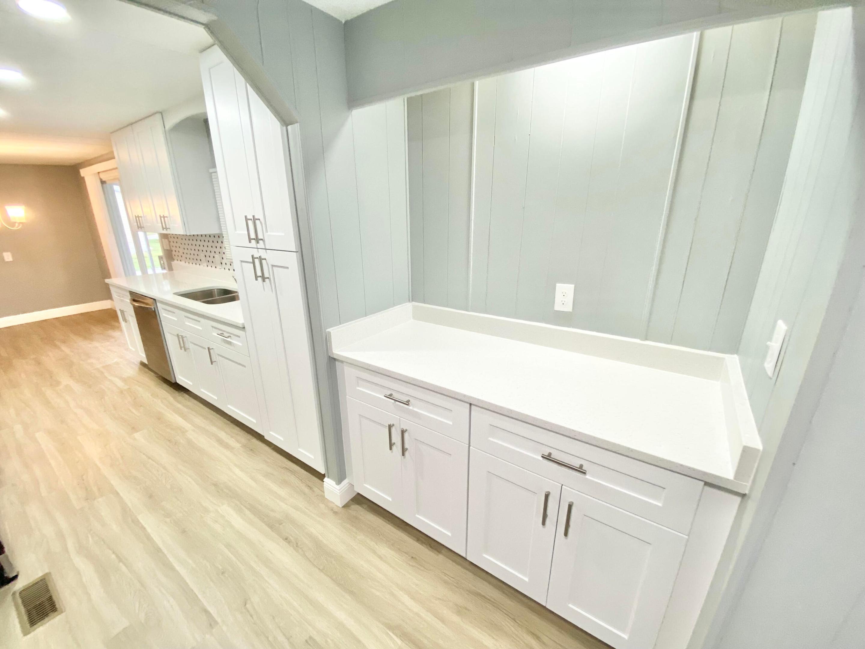 1038 Warbler Court Property Photo 6