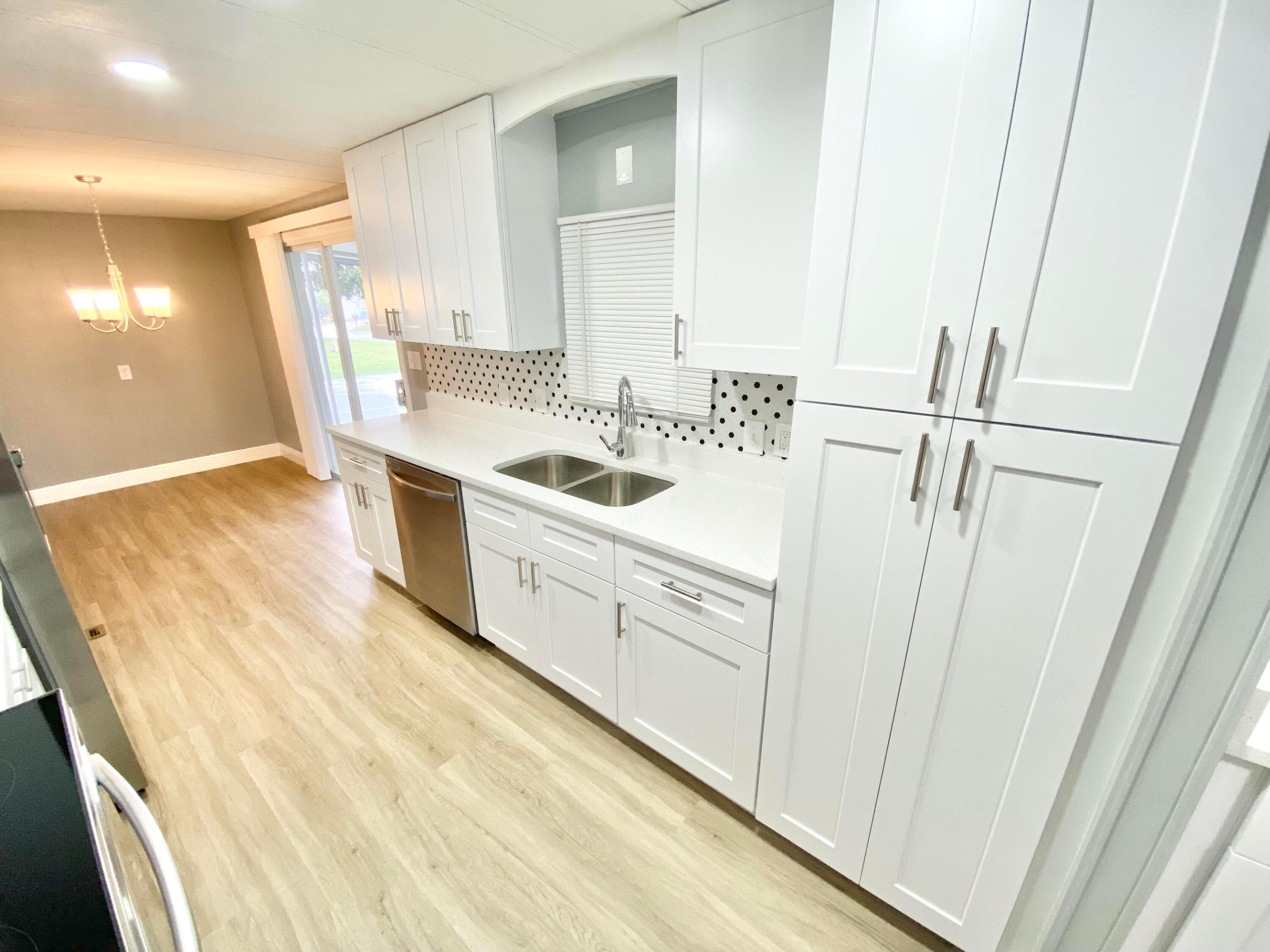 1038 Warbler Court Property Photo 8