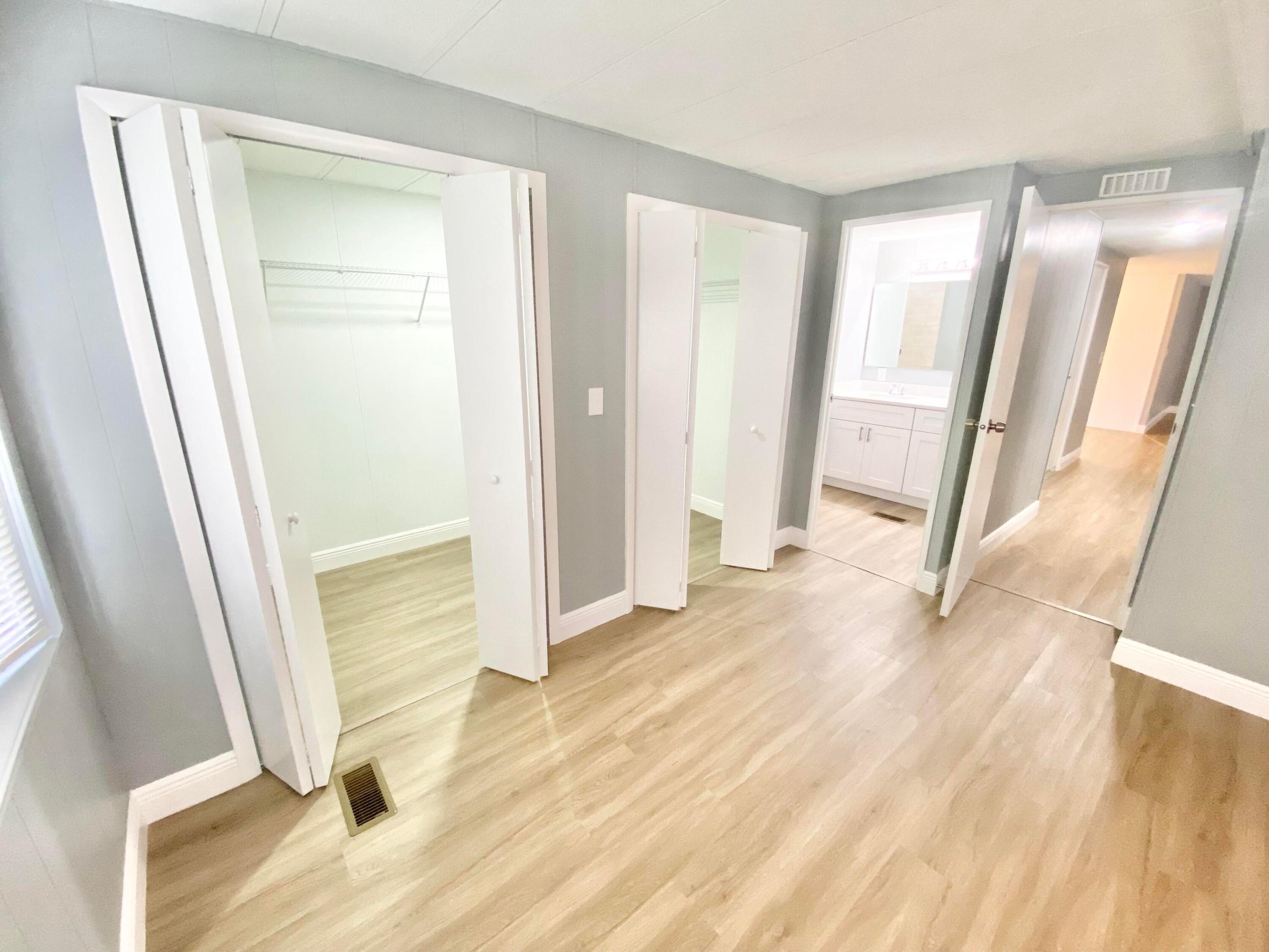 1038 Warbler Court Property Photo 13