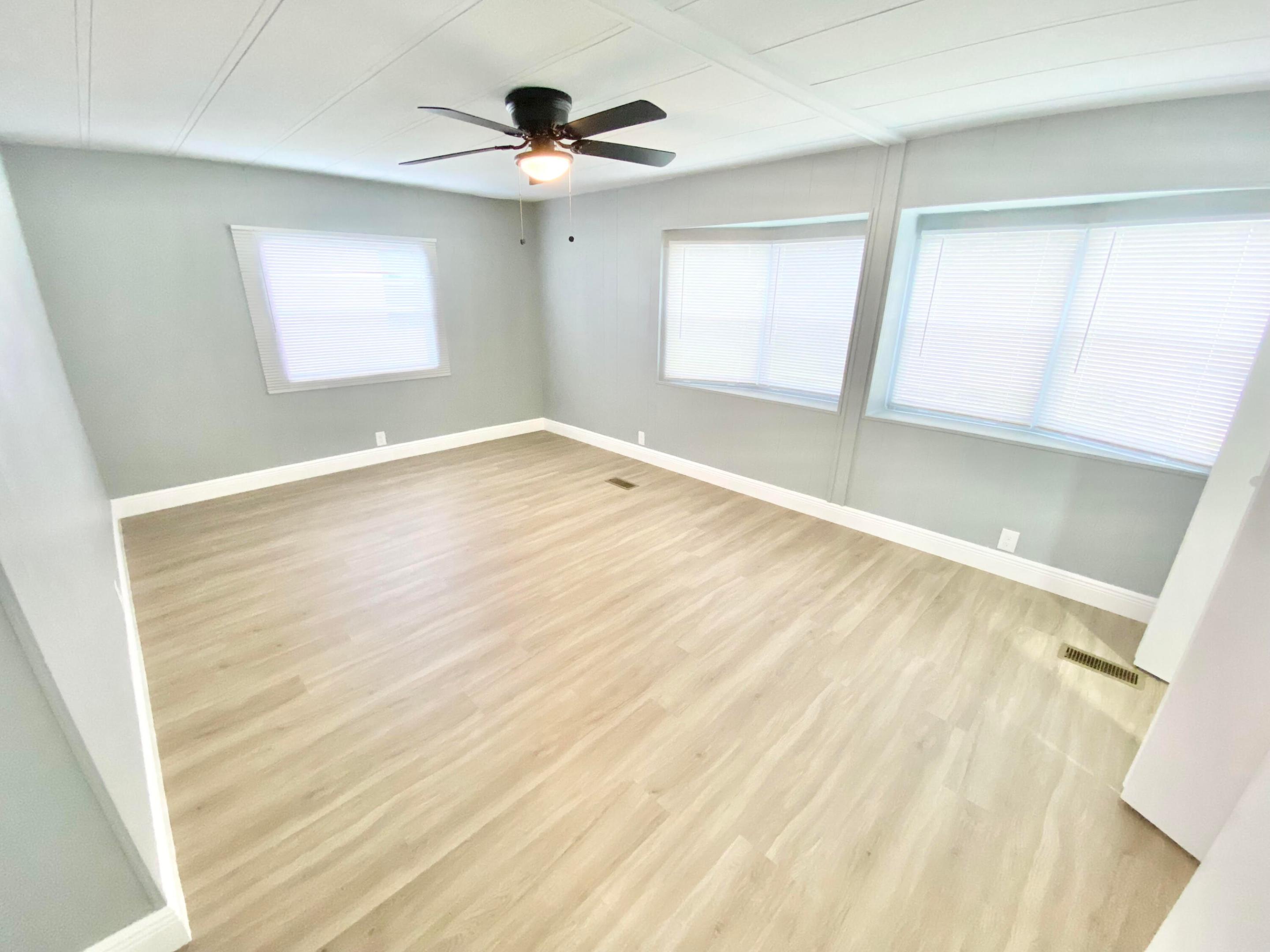 1038 Warbler Court Property Photo 17