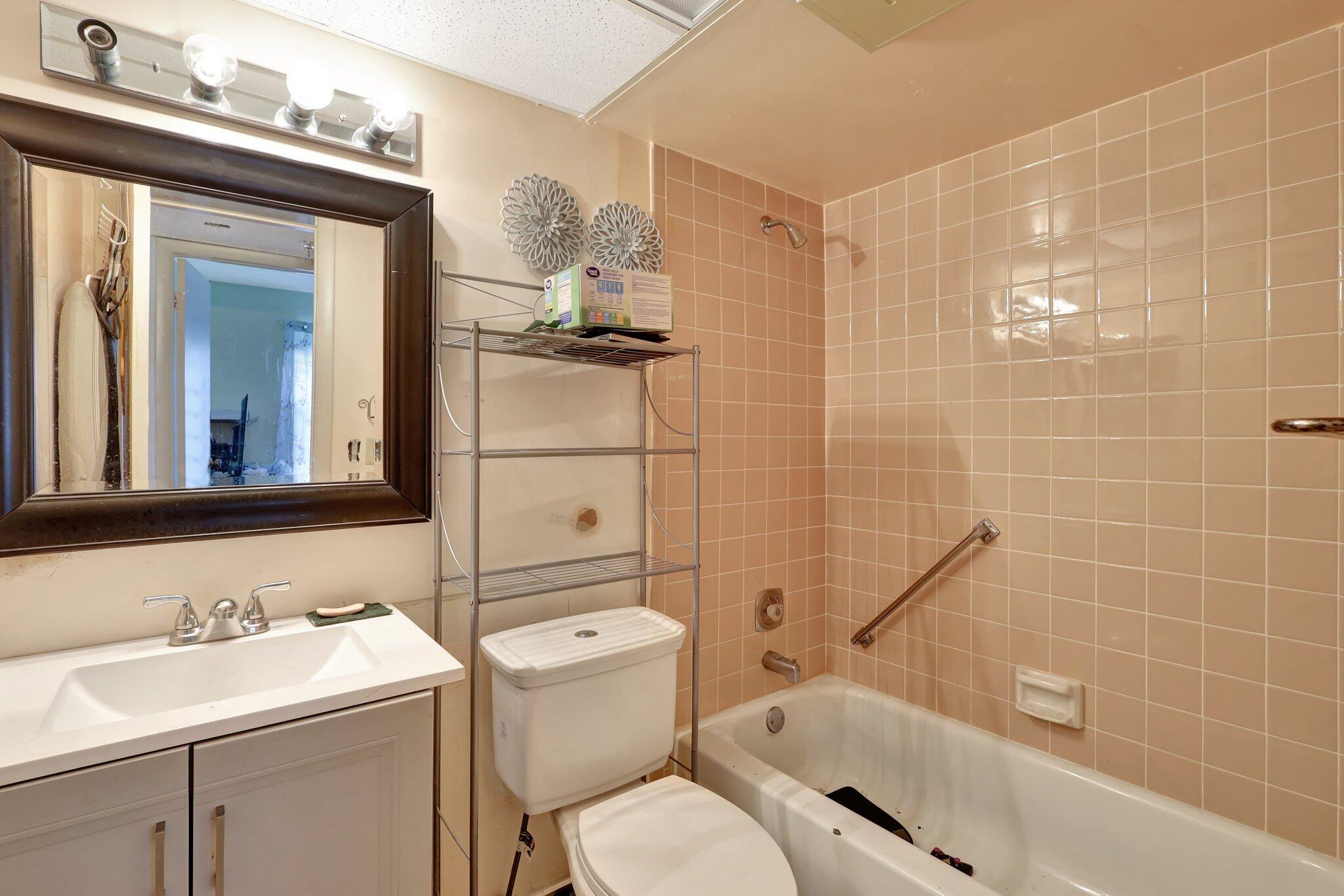 4700 W Lucerne Lakes Boulevard W 507 Property Photo 7
