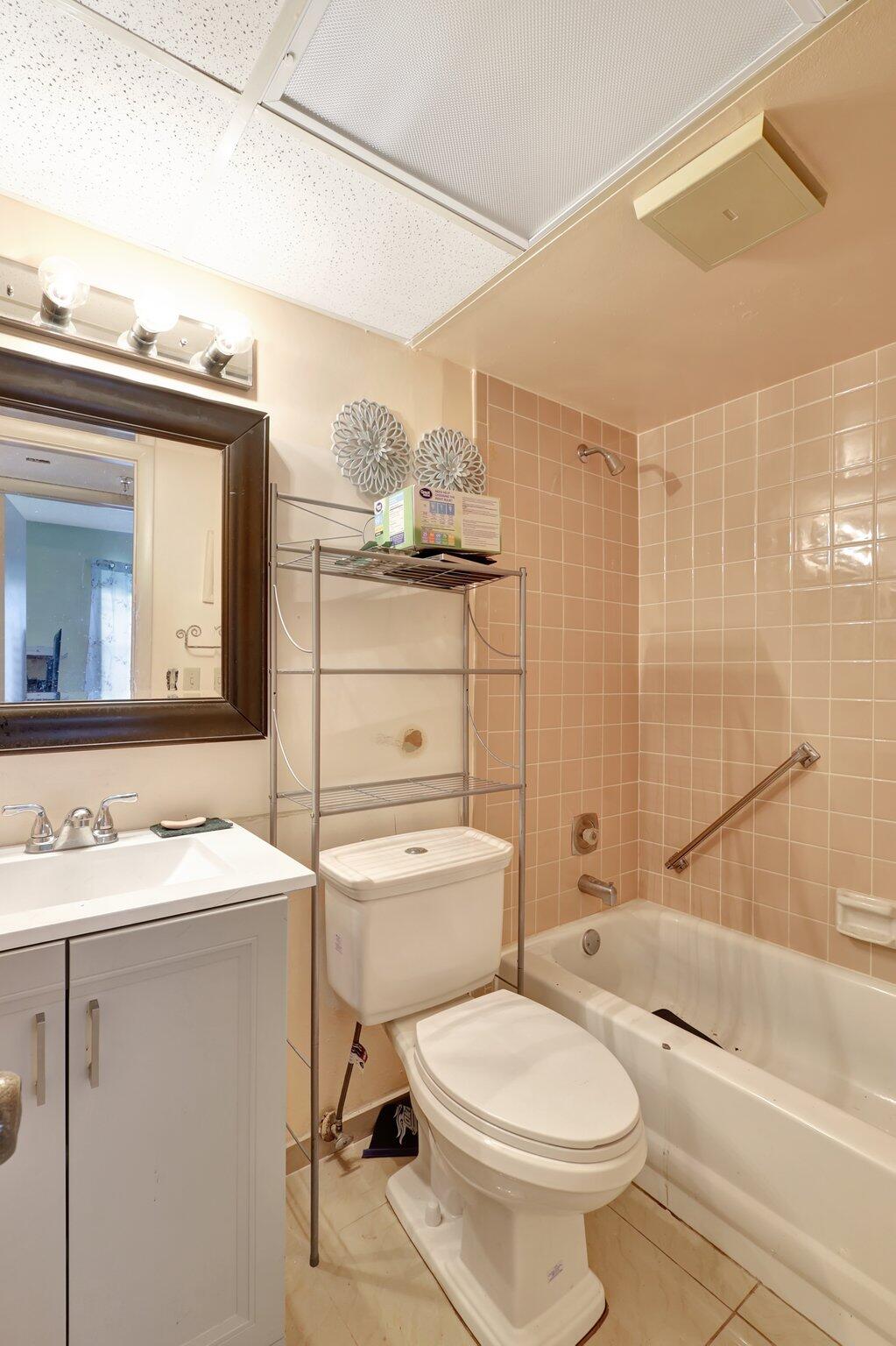 4700 W Lucerne Lakes Boulevard W 507 Property Photo 17