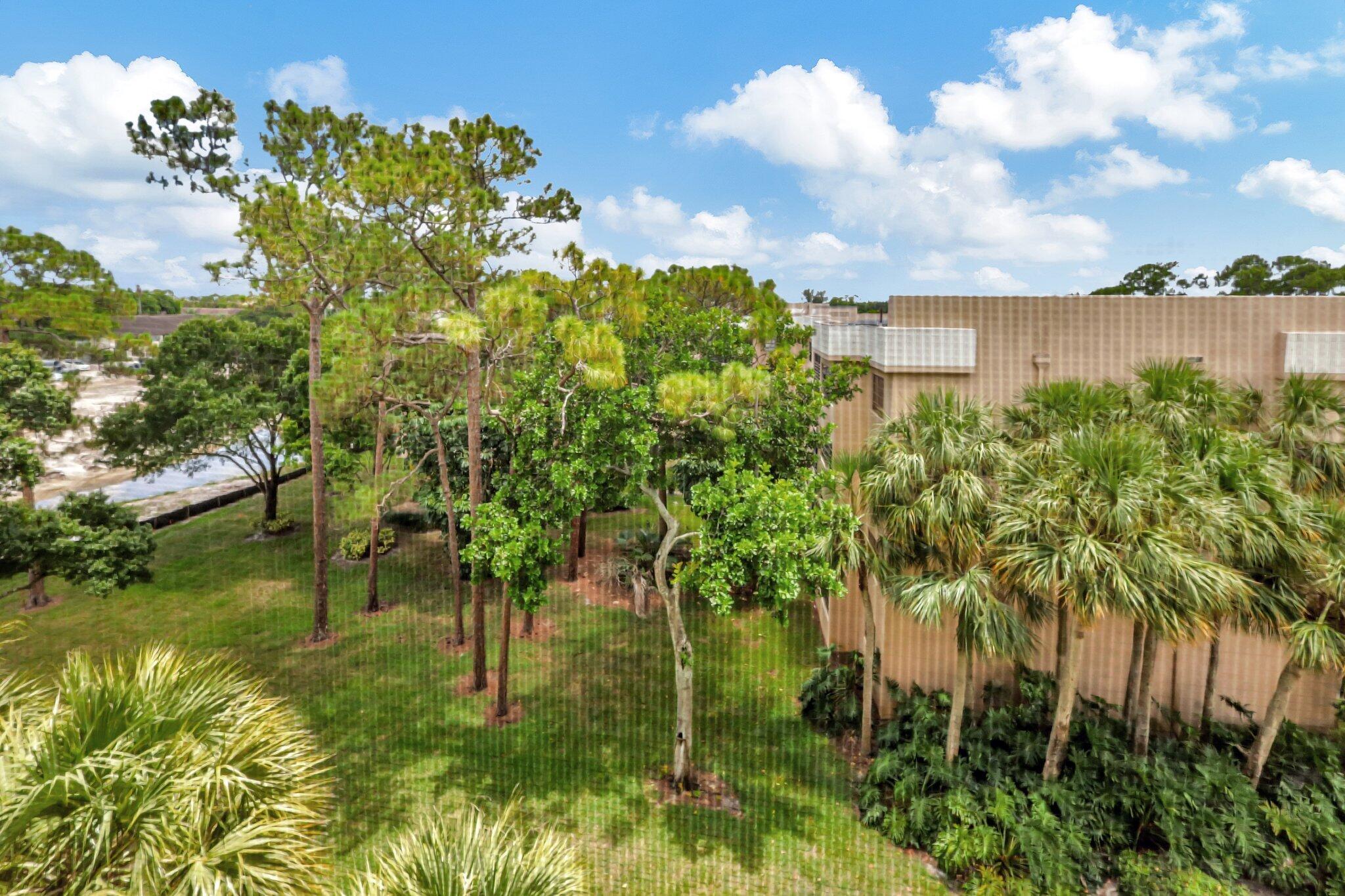 4700 W Lucerne Lakes Boulevard W 507 Property Photo 18