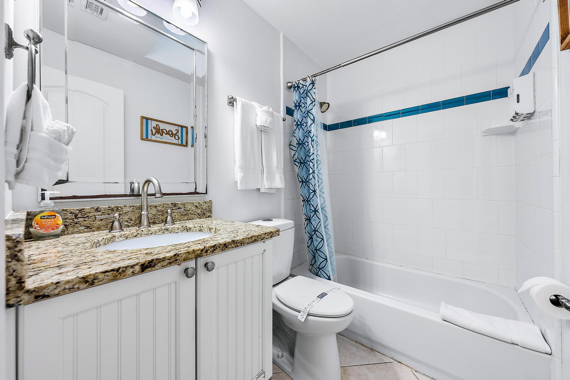 2507 N Ocean Drive Property Photo 49