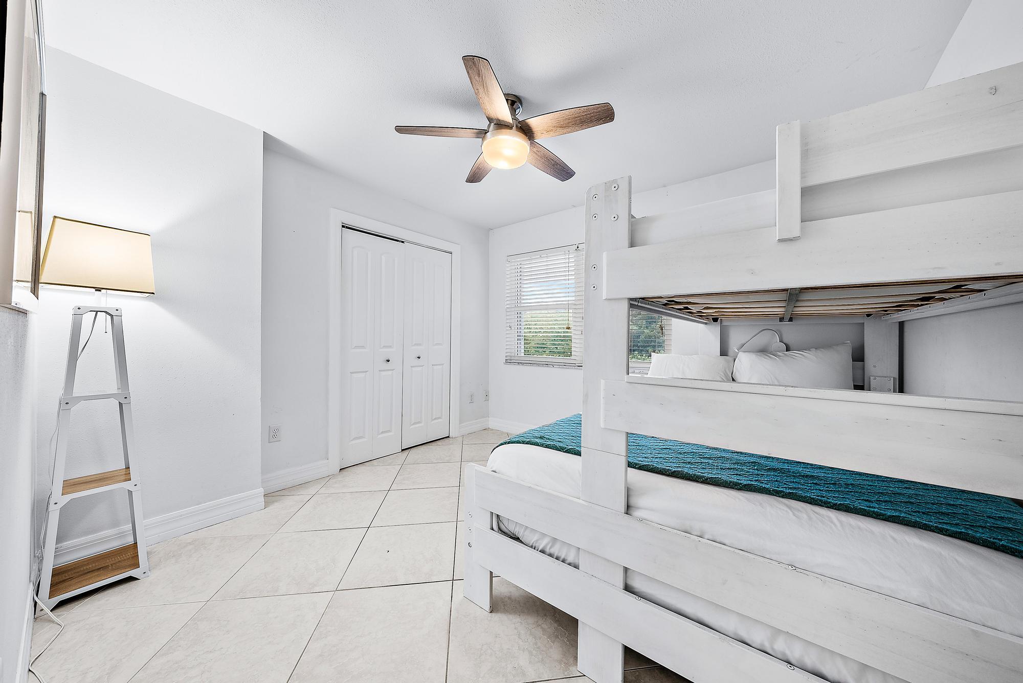 2507 N Ocean Drive Property Photo 51
