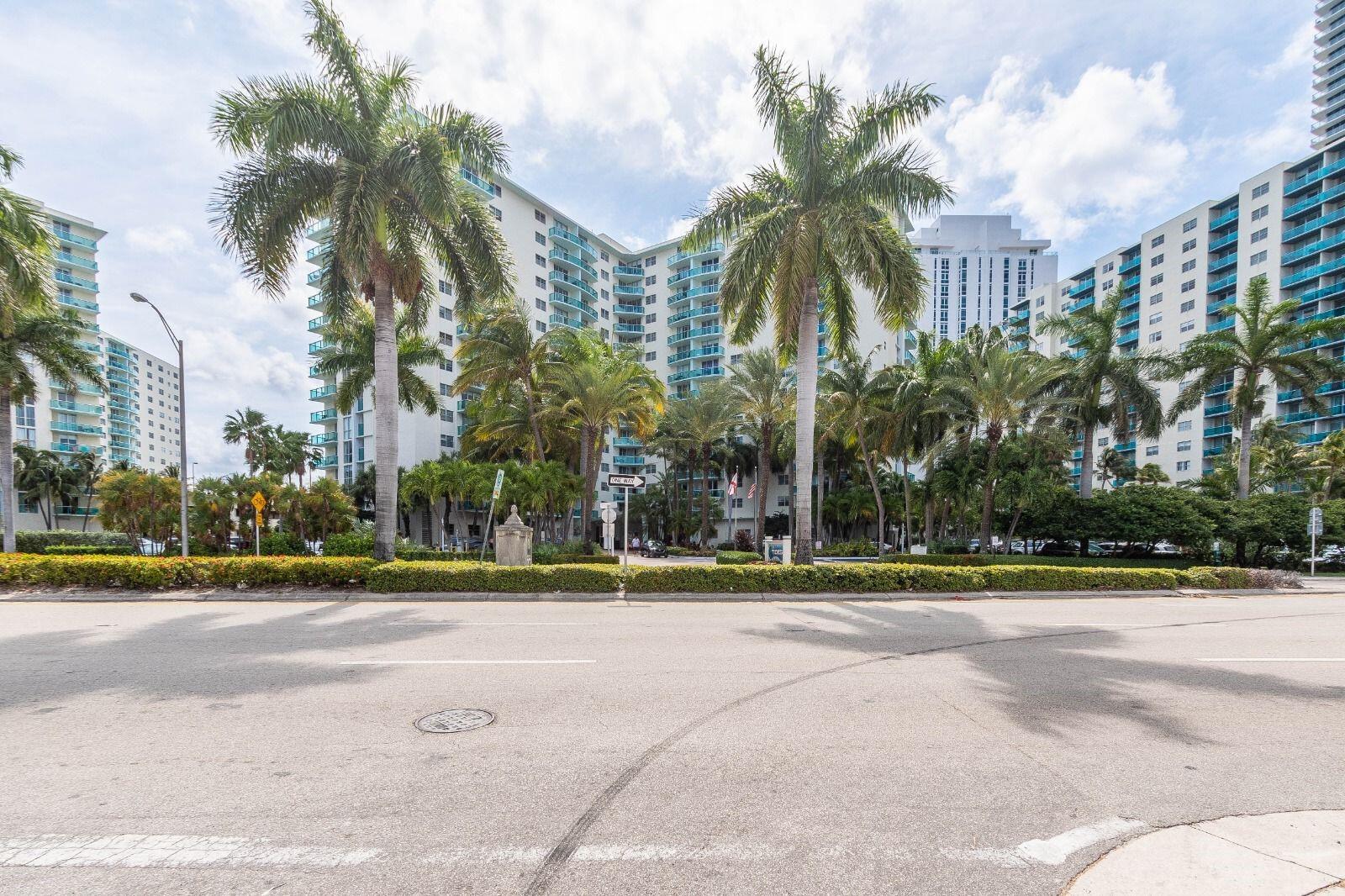 3901 S Ocean Drive 14c Property Photo 1