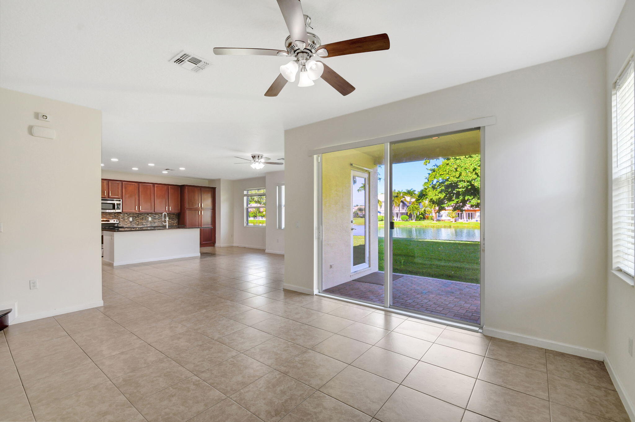 2931 Payson Way Property Photo 8