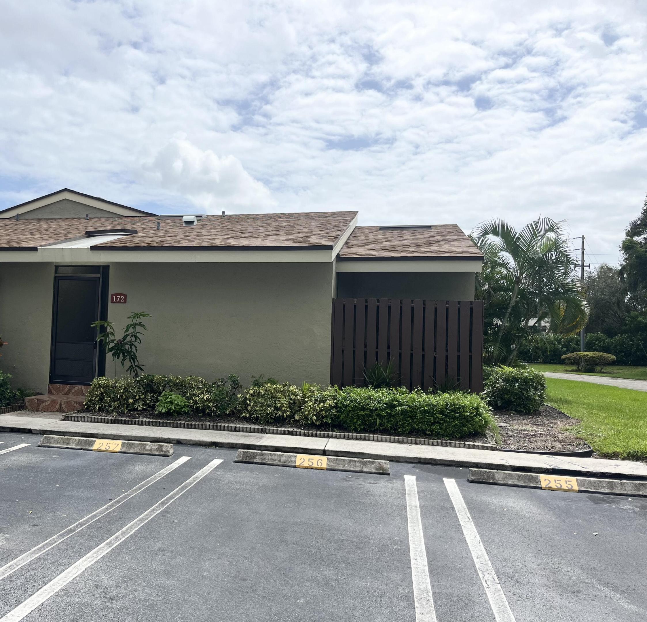 172 Meadows Drive Property Photo 1