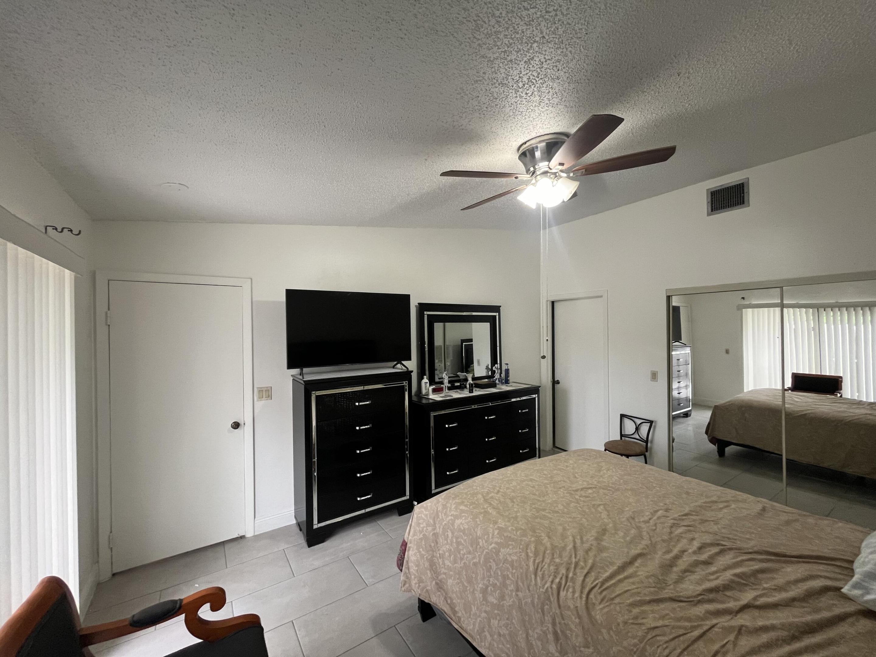 172 Meadows Drive Property Photo 11