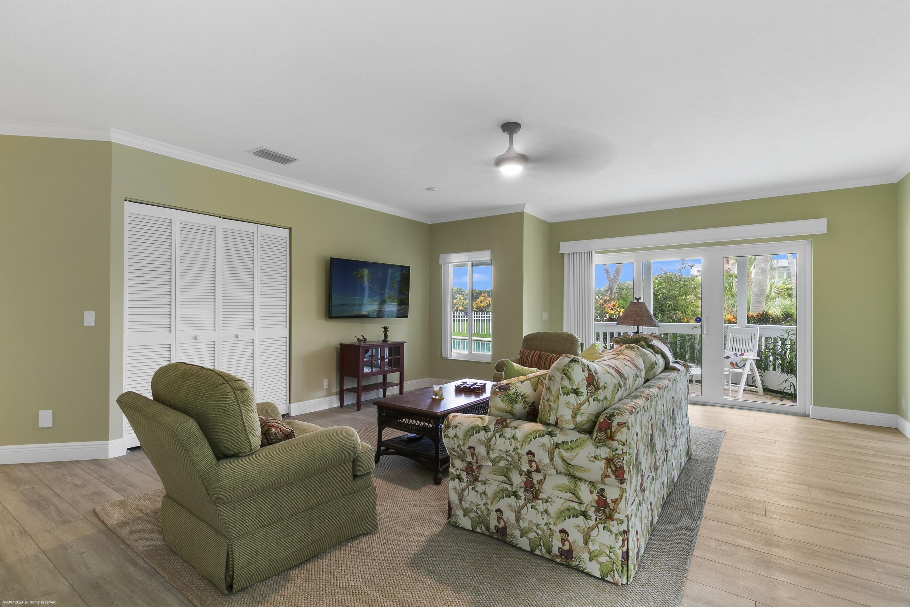 162 N Beach Road Property Photo 44