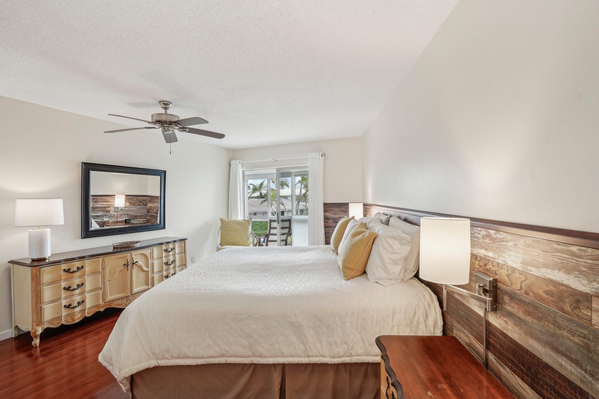 5540 N Ocean Boulevard 212 Property Photo 5