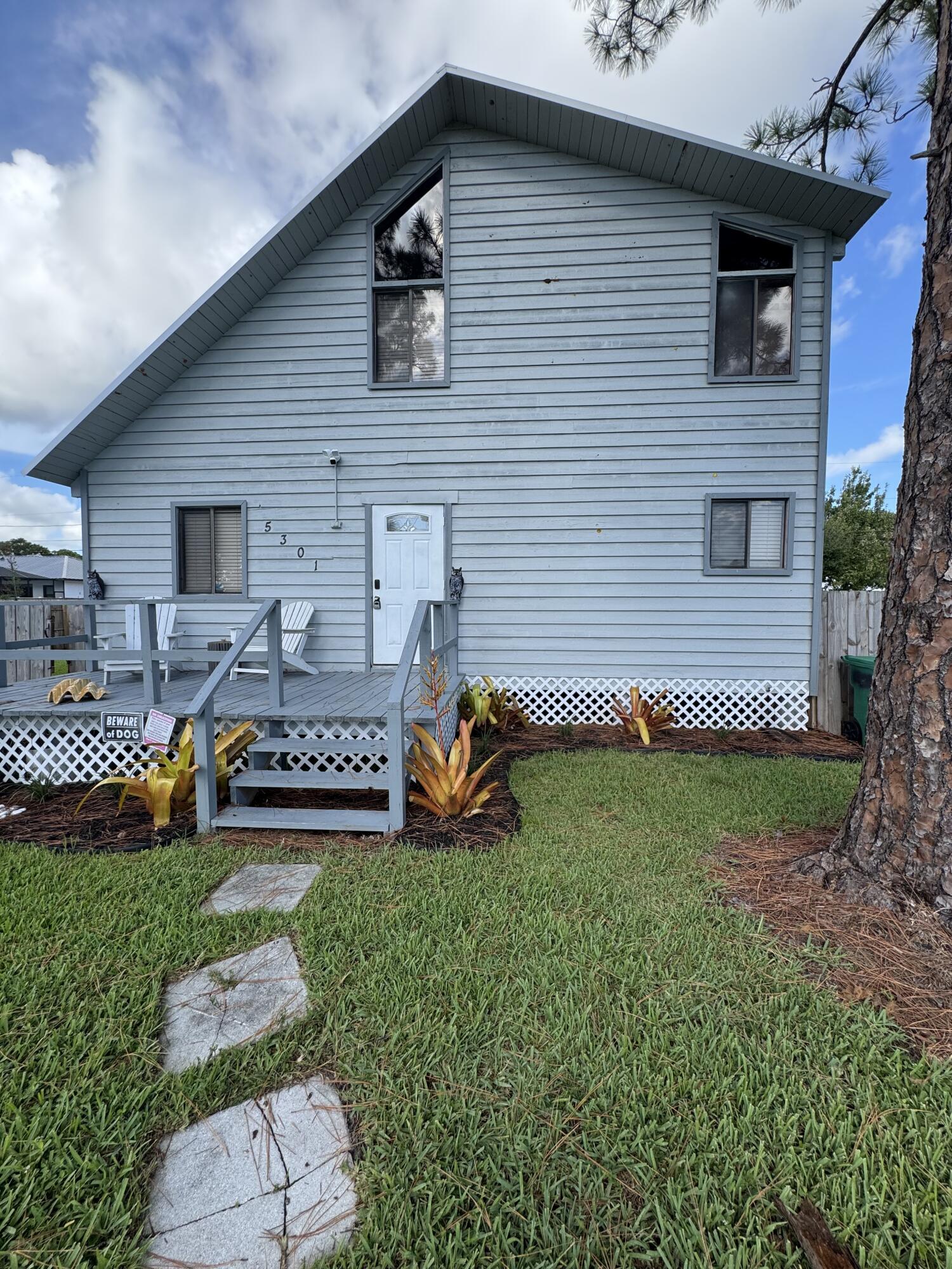 5301 Sunset Boulevard Property Photo 4