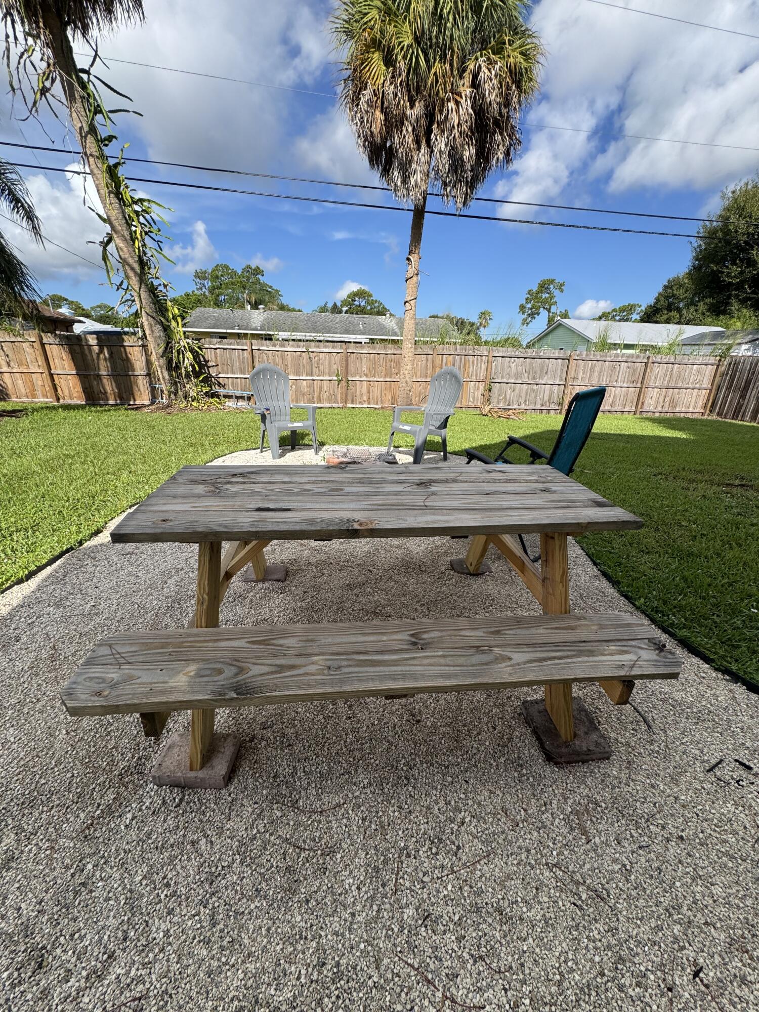 5301 Sunset Boulevard Property Photo 7