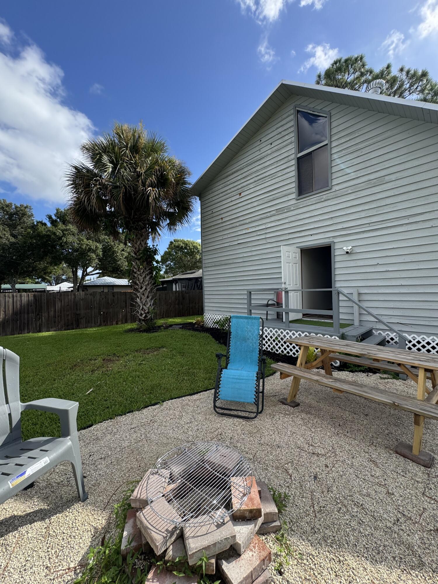 5301 Sunset Boulevard Property Photo 9