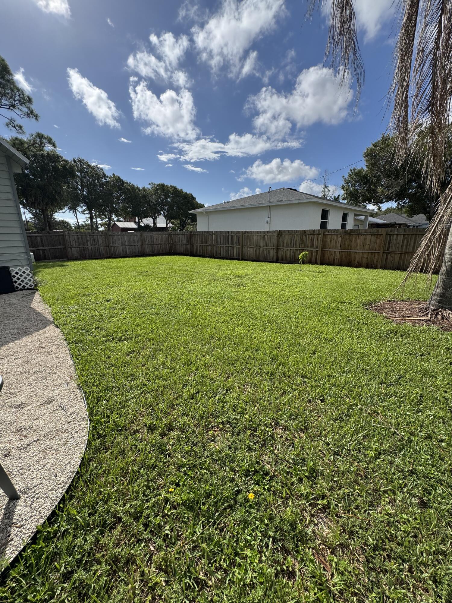 5301 Sunset Boulevard Property Photo 10