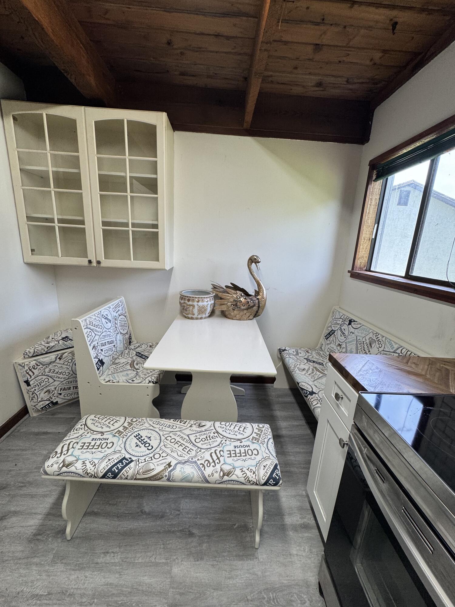 5301 Sunset Boulevard Property Photo 19