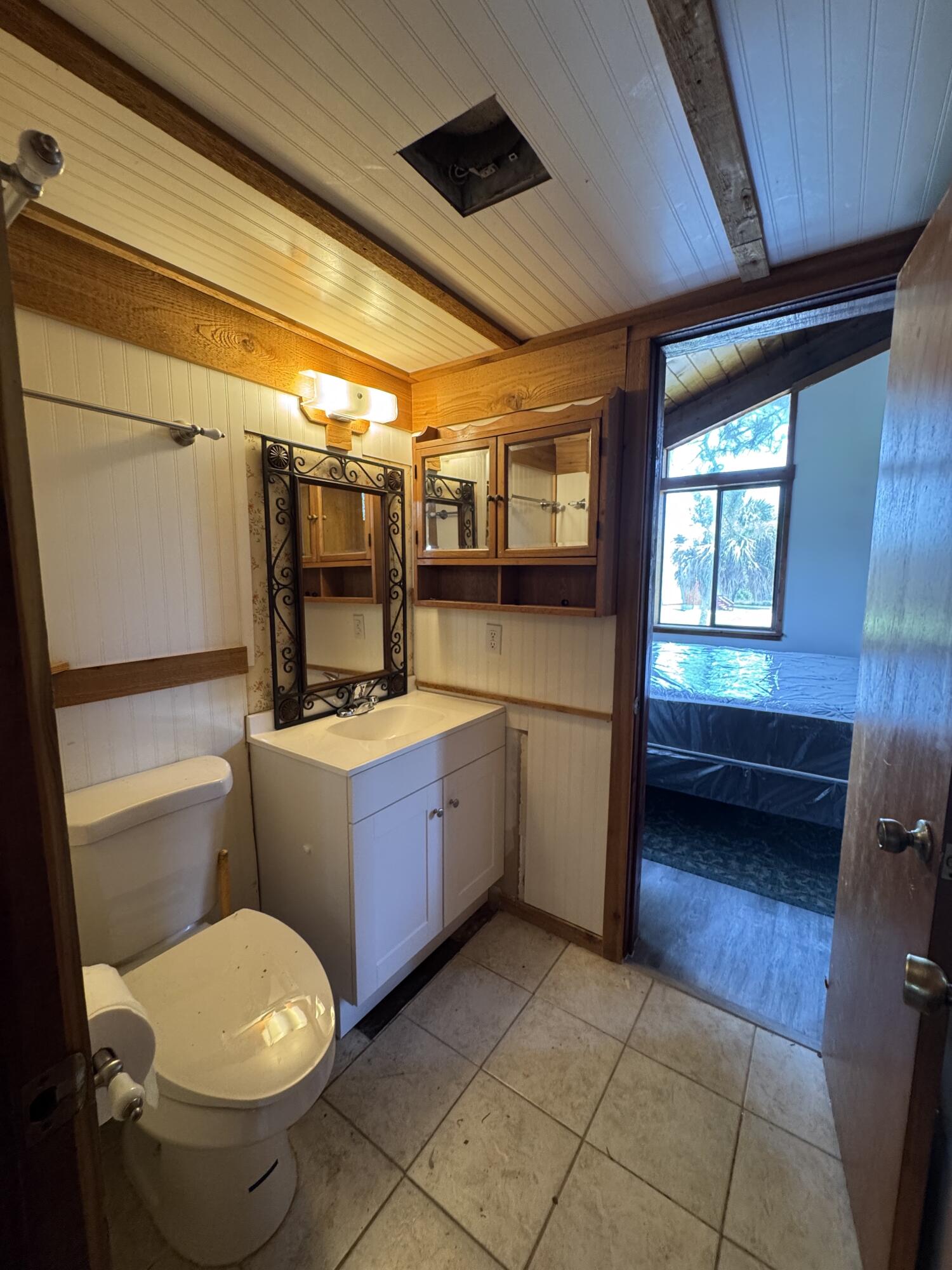 5301 Sunset Boulevard Property Photo 38