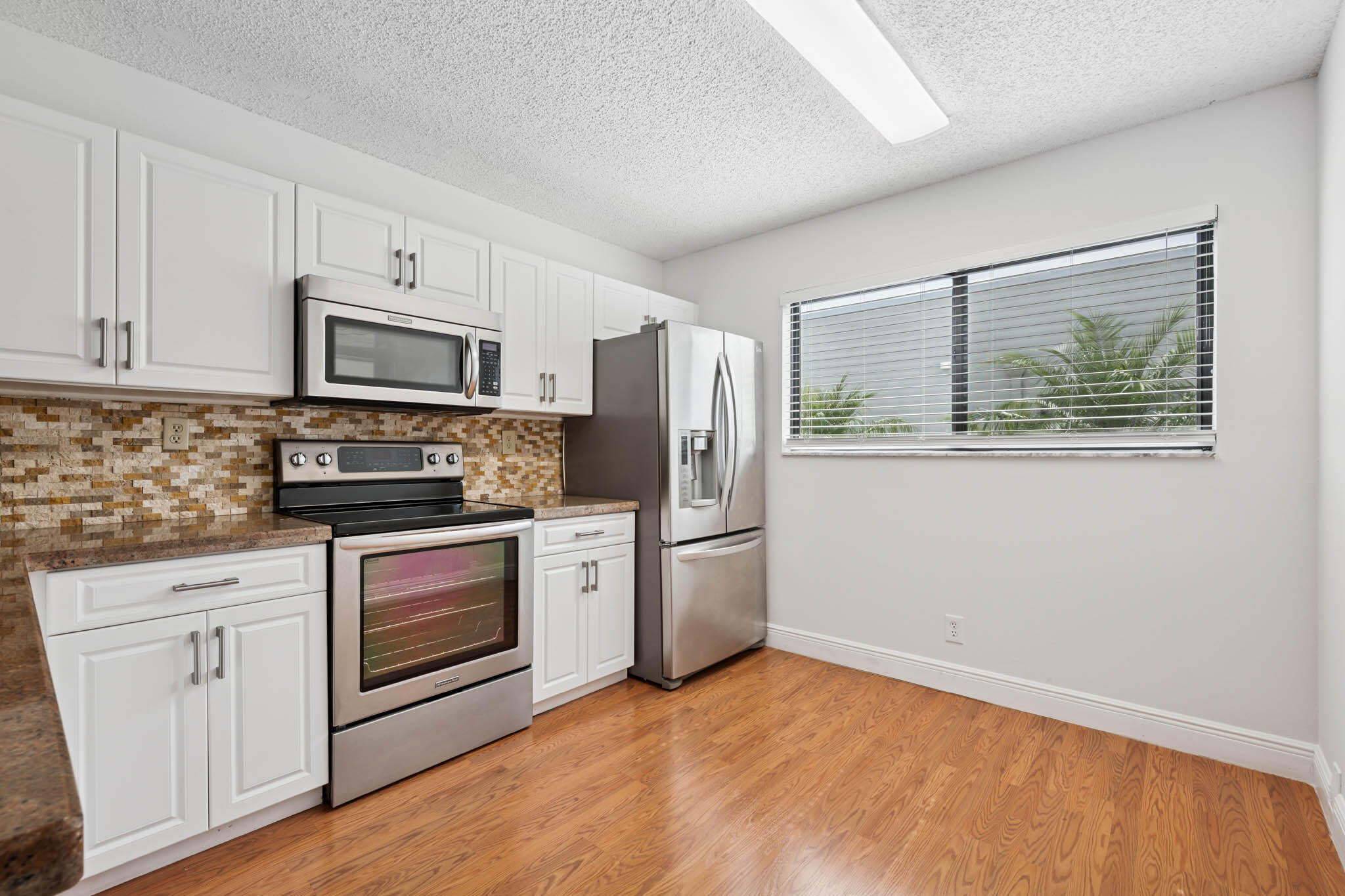 15450 E Pembridge Avenue E 192 Property Photo 10