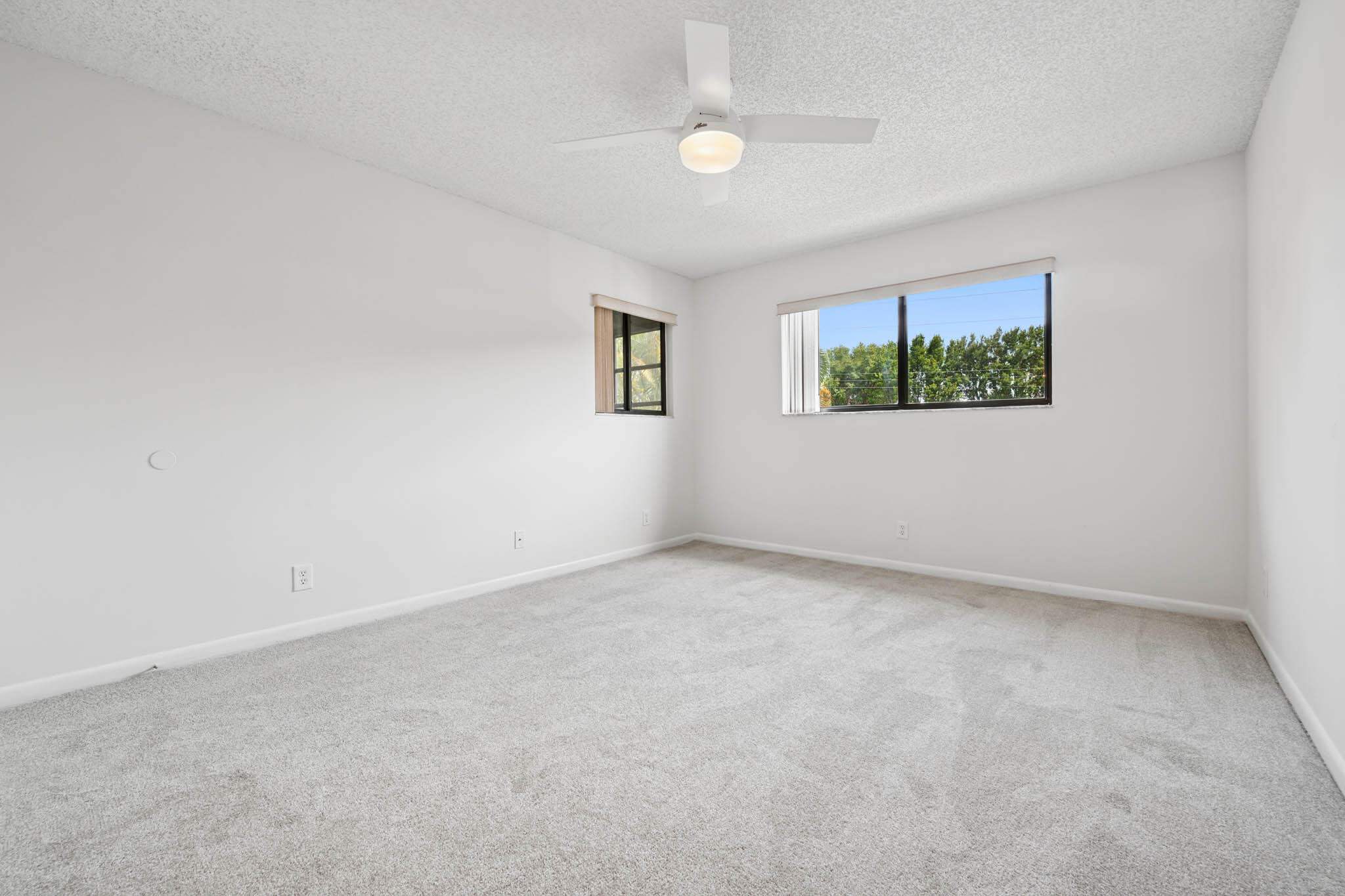15450 E Pembridge Avenue E 192 Property Photo 14