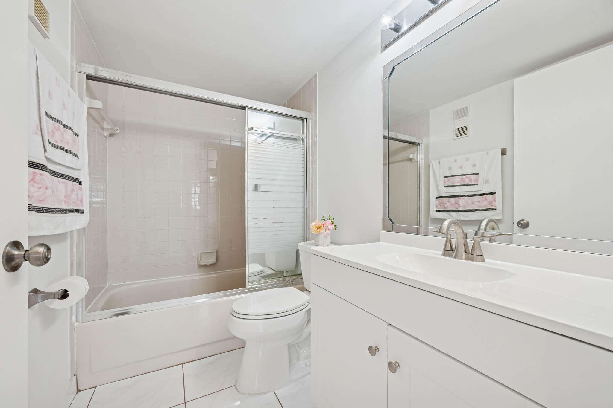 15450 E Pembridge Avenue E 192 Property Photo 19