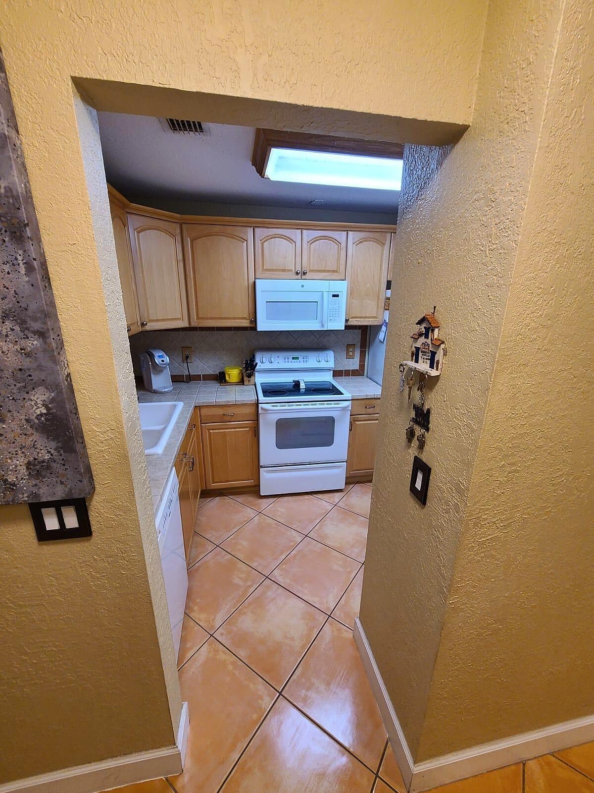 12087 Nw 44th Street Property Photo 19