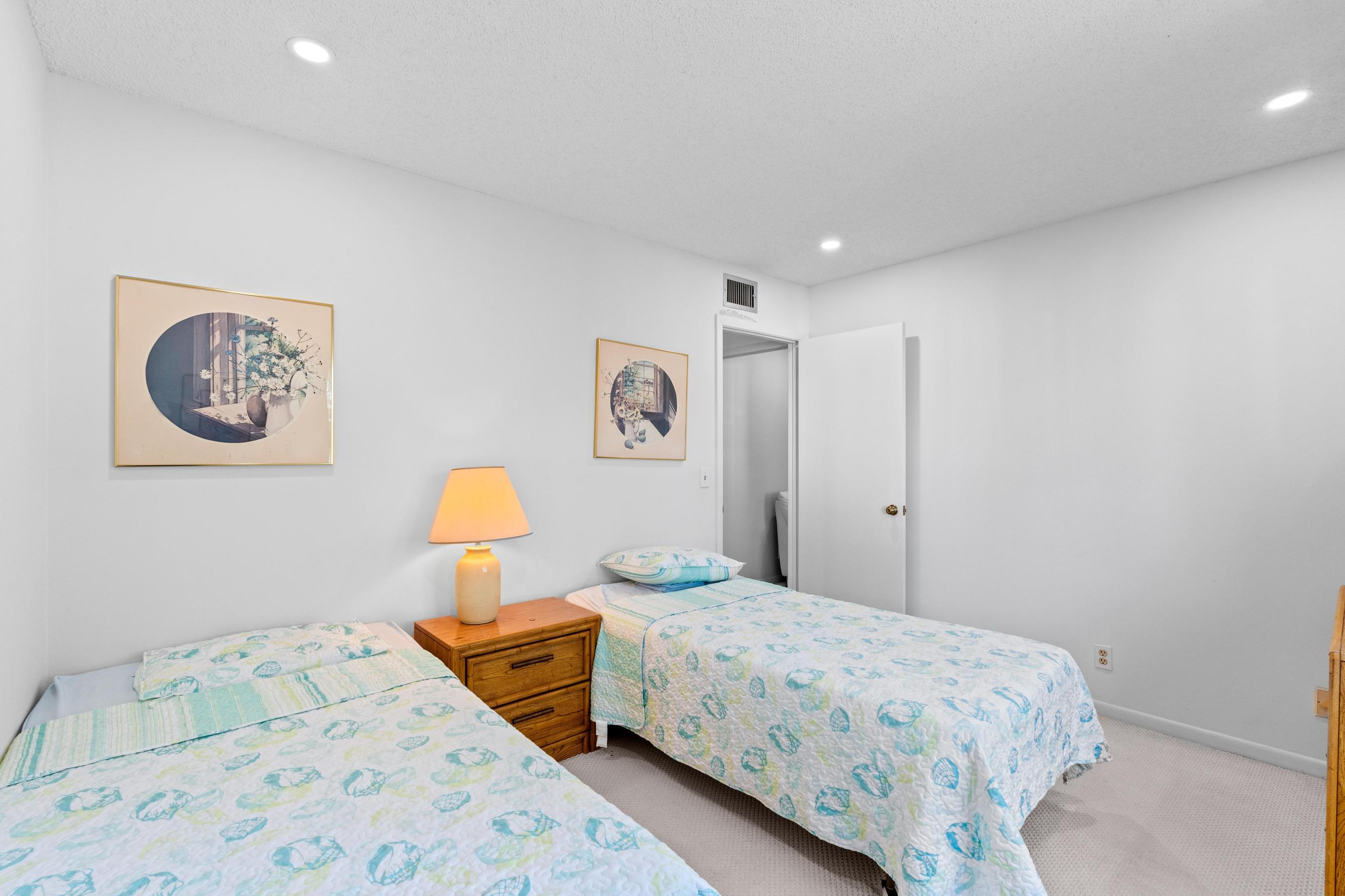230 Pine Hov Circle A-2 Property Photo 5