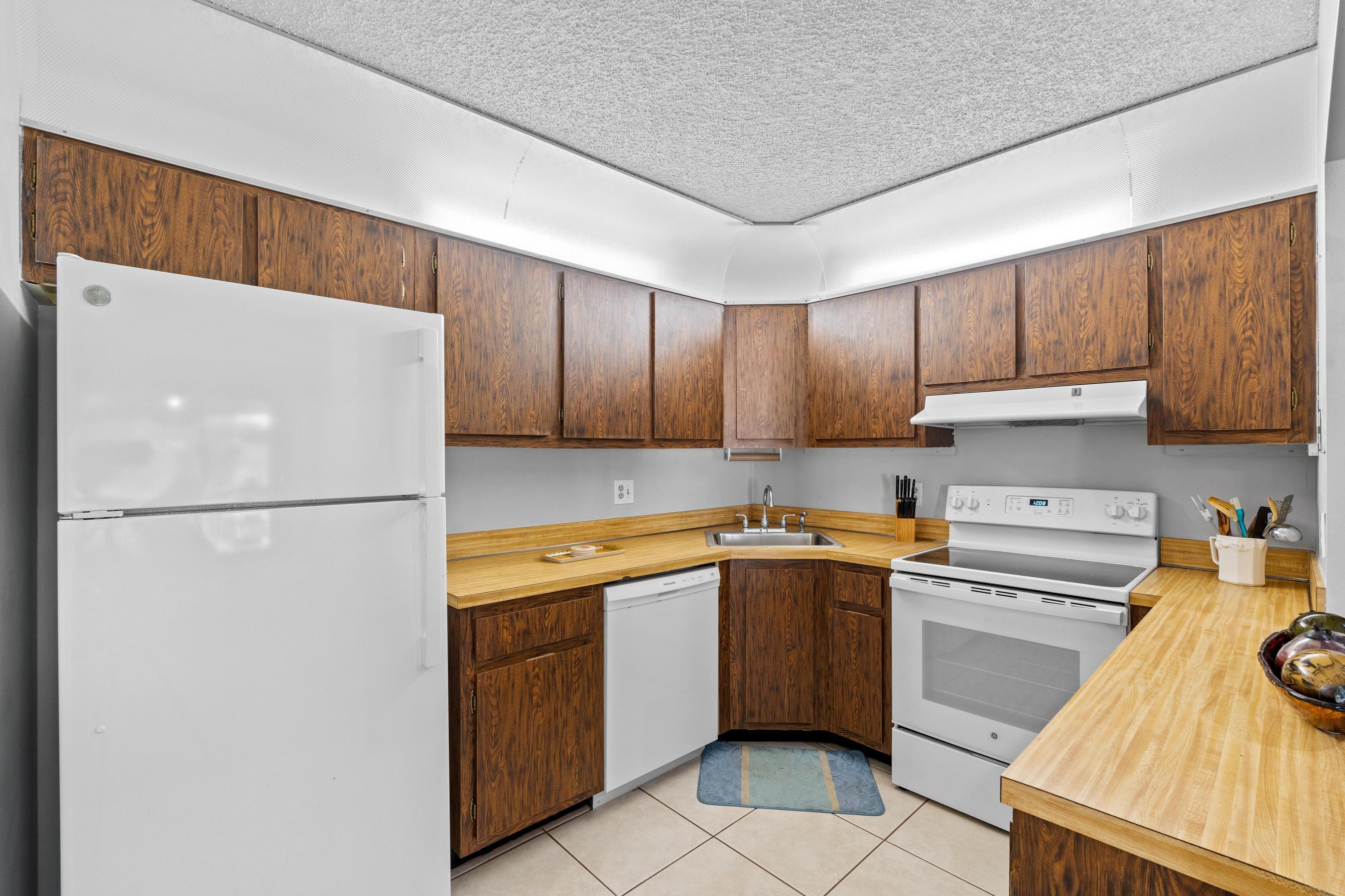 230 Pine Hov Circle A-2 Property Photo 15