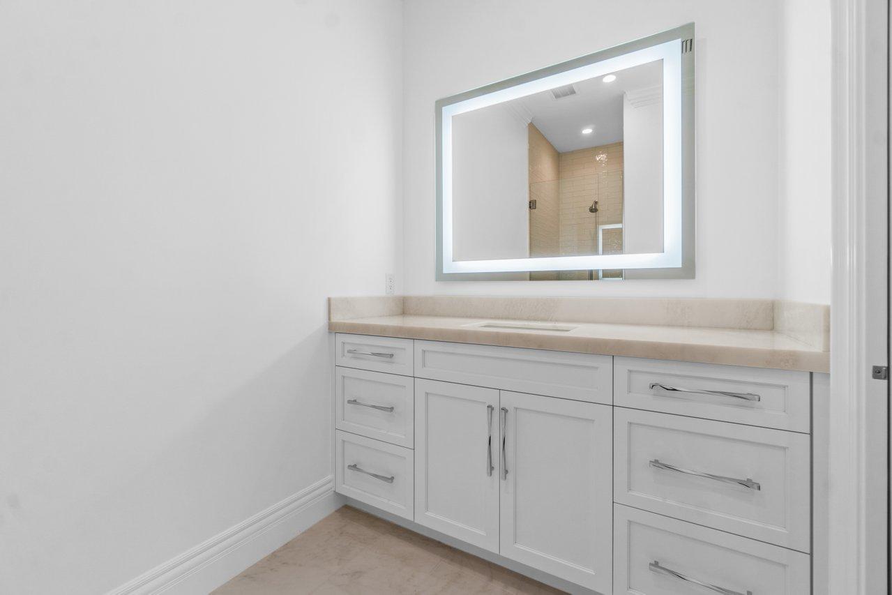 1904 Se Sailfish Point Boulevard Property Photo 24