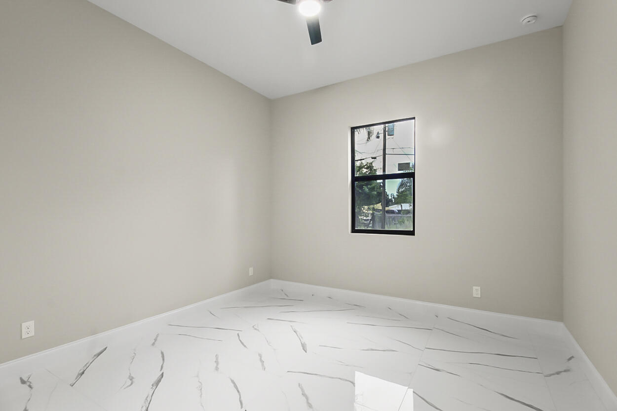 1143 Sw Estaugh Avenue Property Photo 38