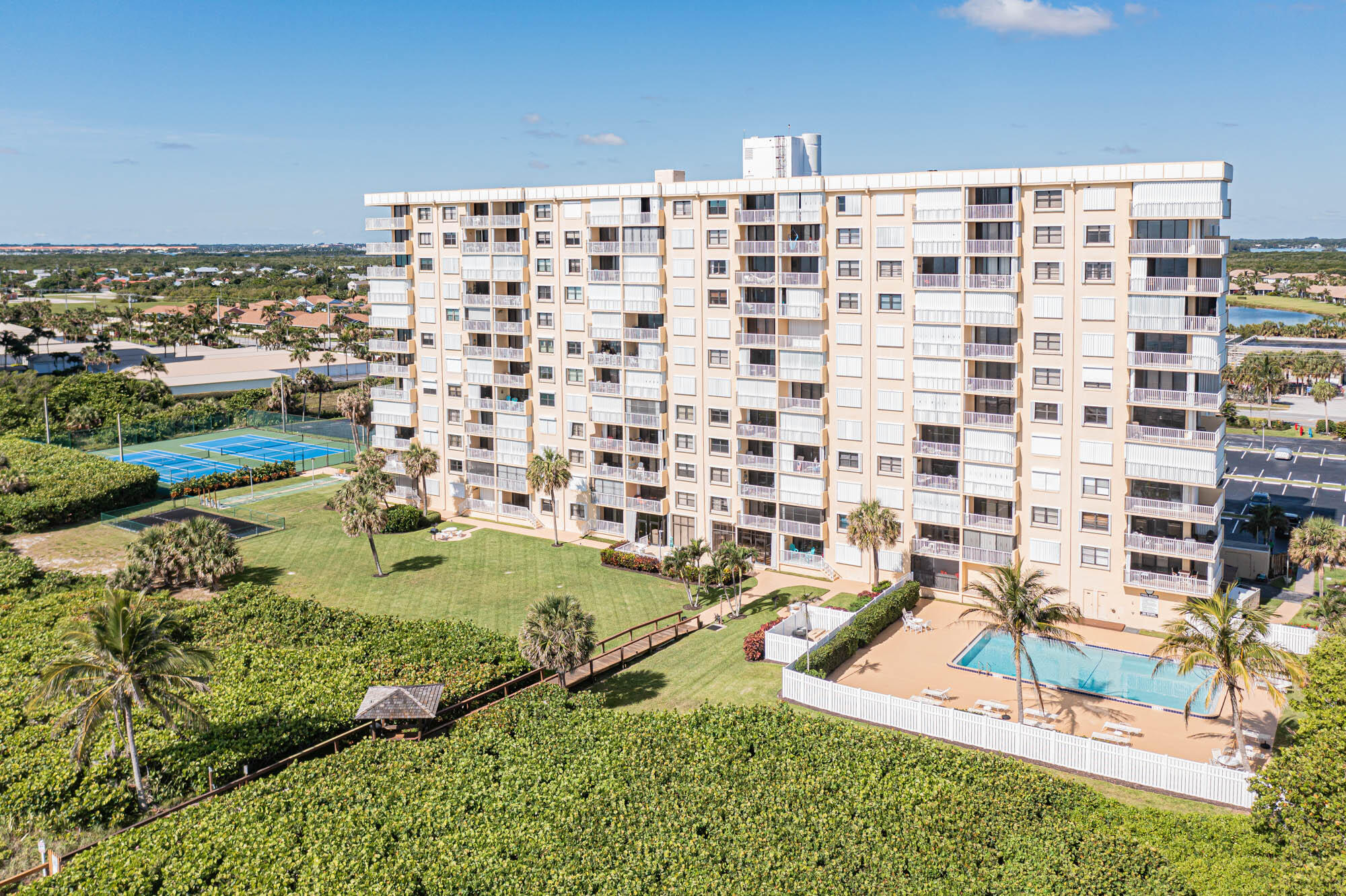 3200 N Highway A1a 104 Property Photo 27